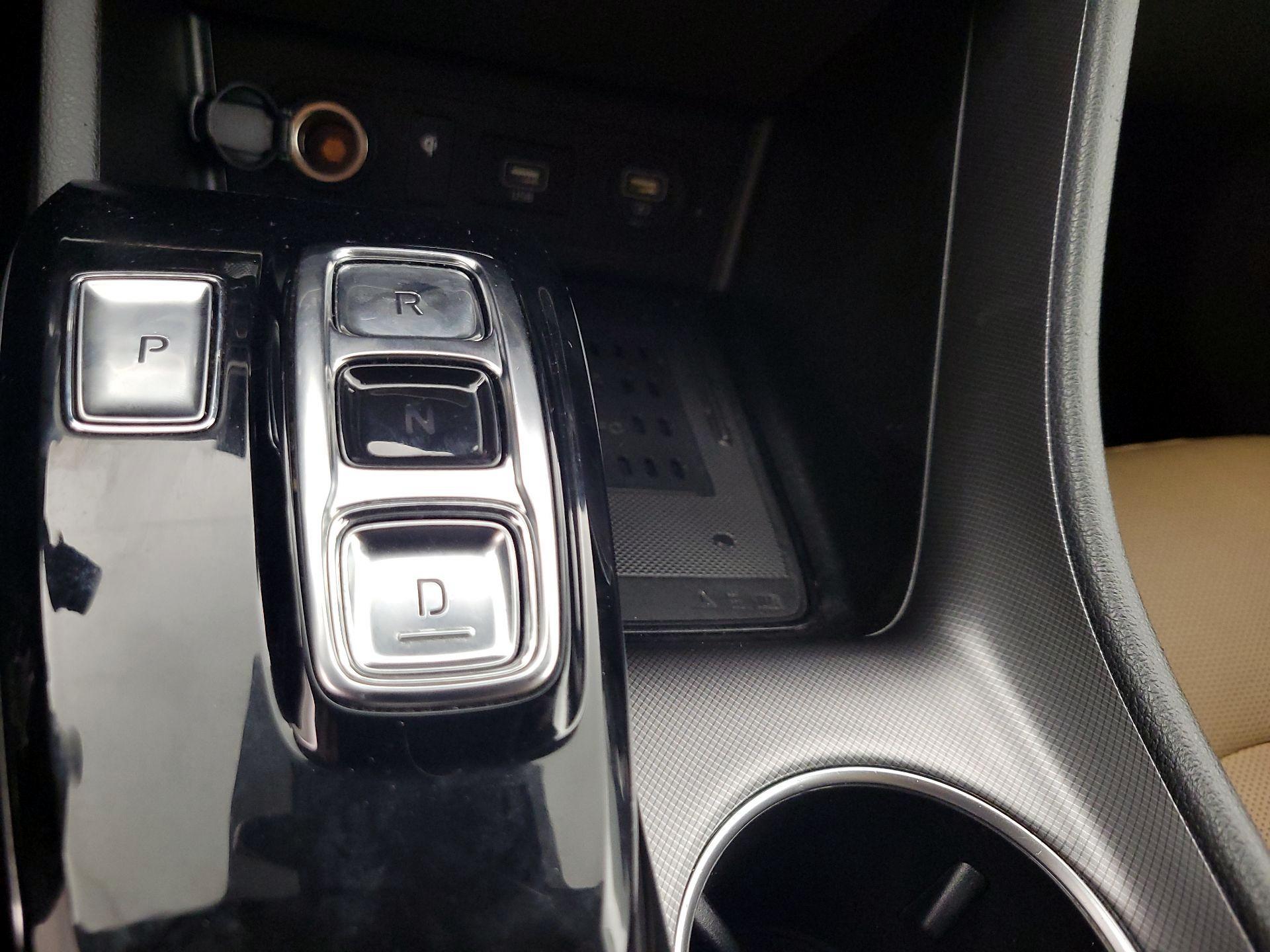 Thumbnail: 2020 Hyundai Sonata - 17