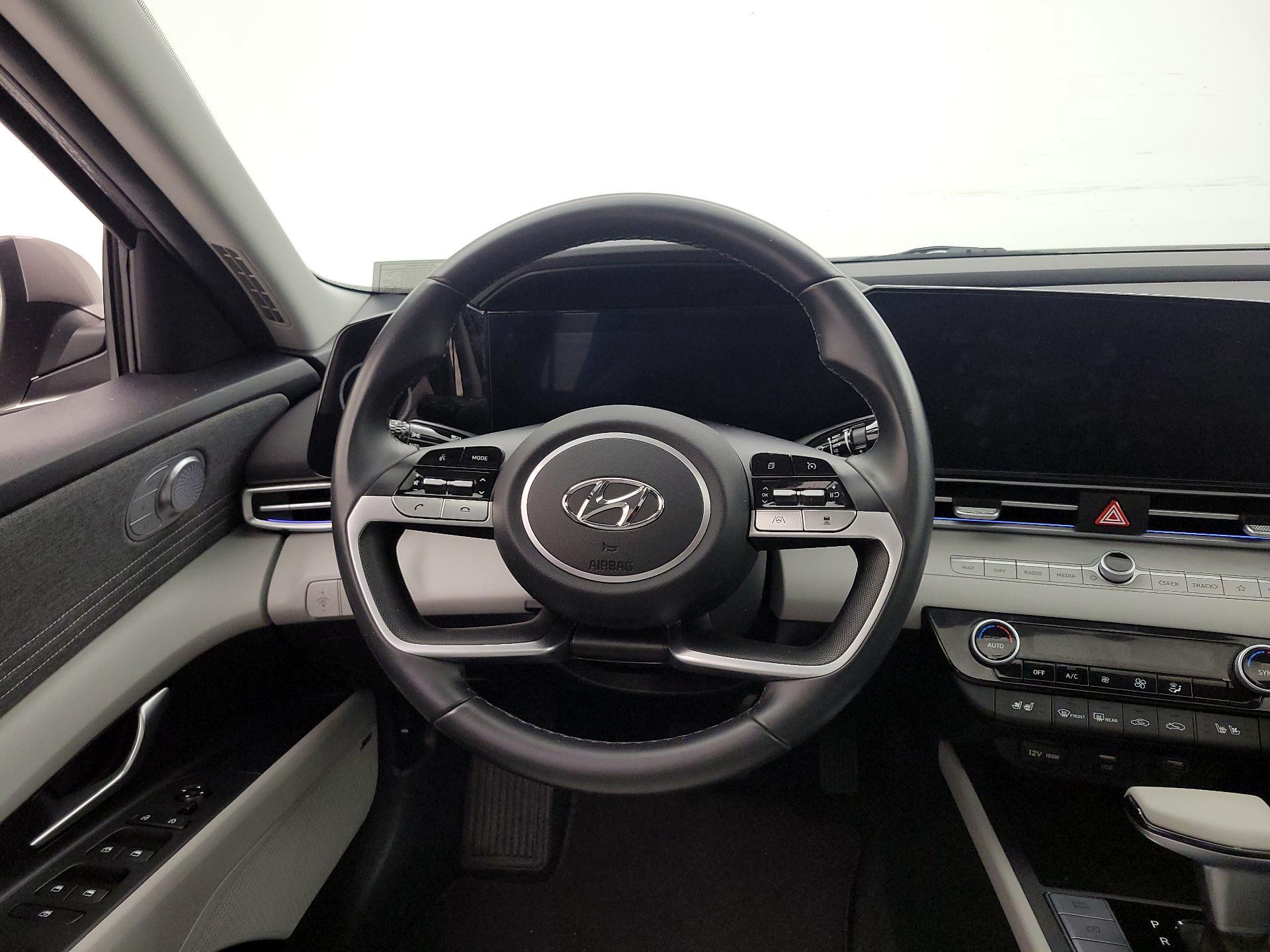 Thumbnail: 2023 Hyundai Elantra - 10