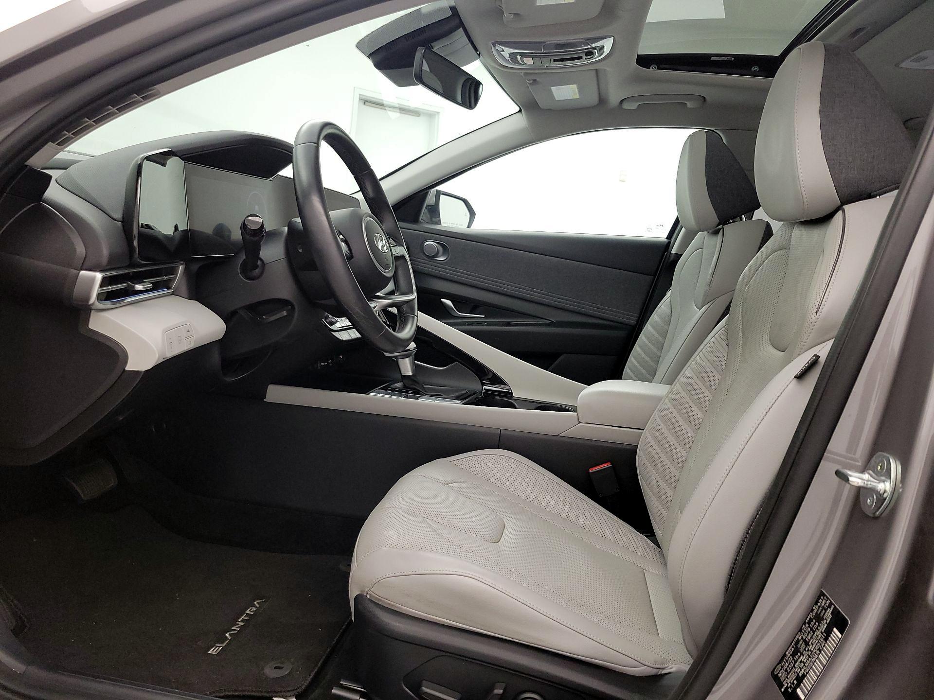 Thumbnail: 2023 Hyundai Elantra - 11