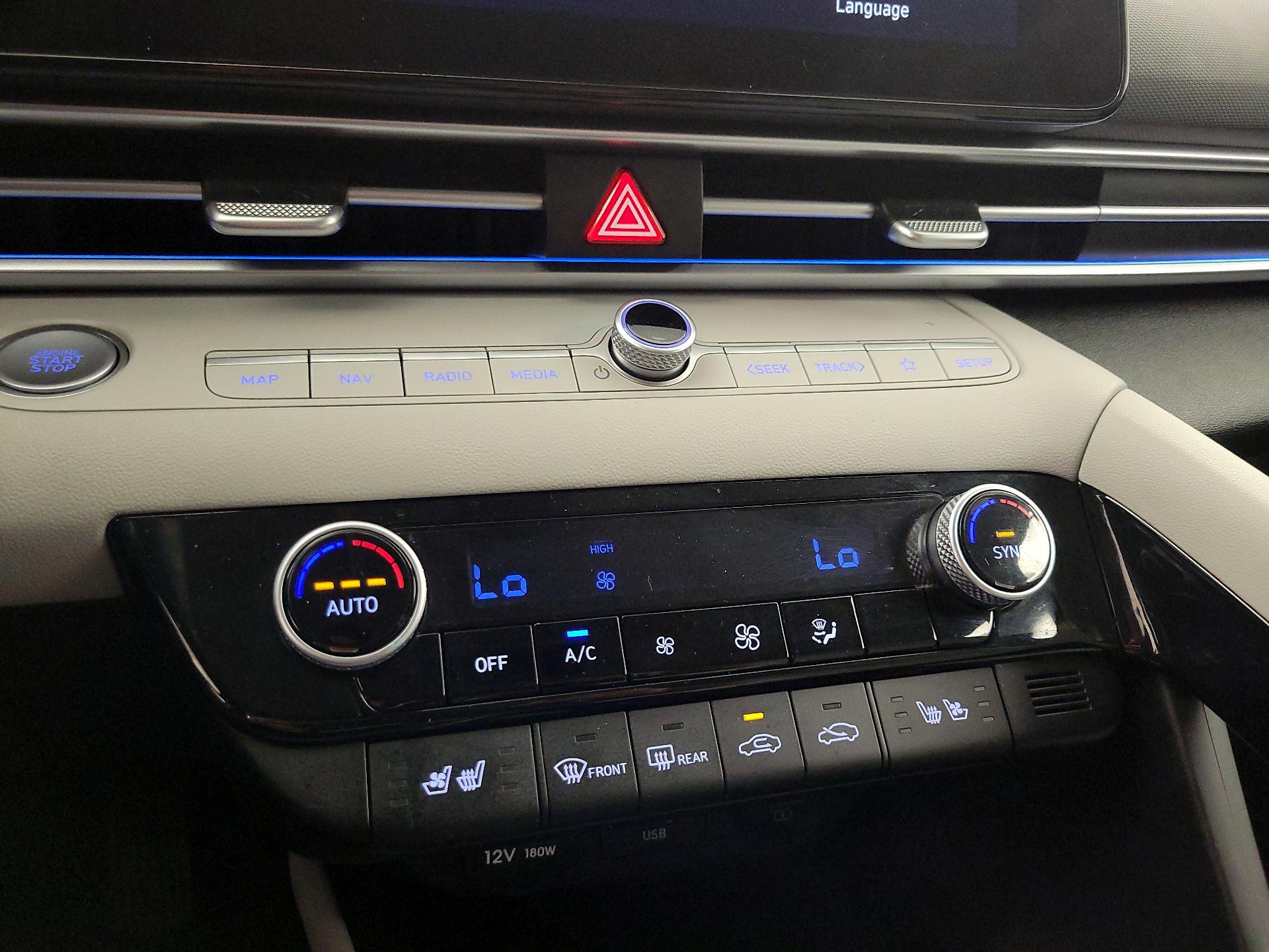 Thumbnail: 2023 Hyundai Elantra - 17