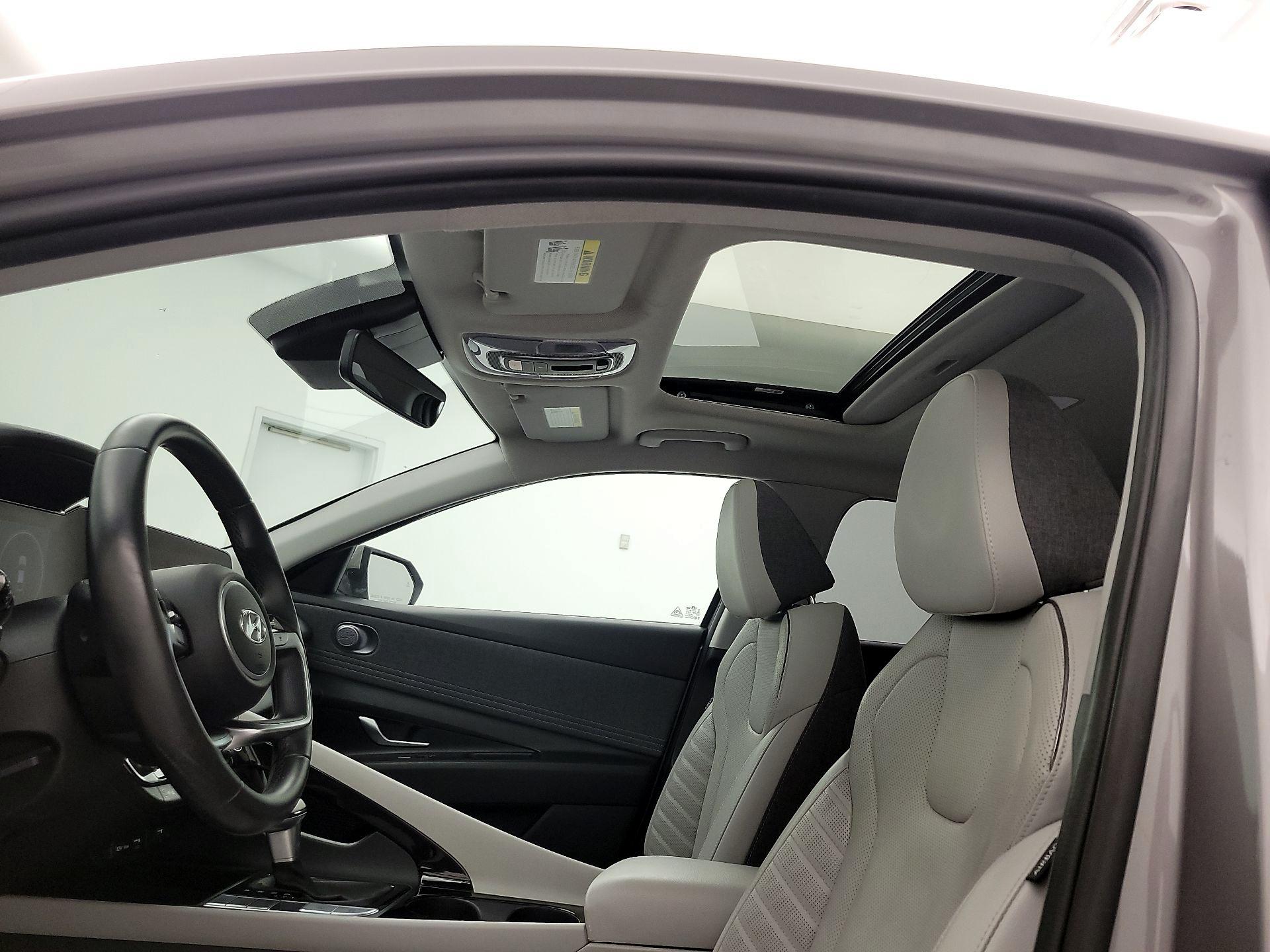 Thumbnail: 2023 Hyundai Elantra - 20