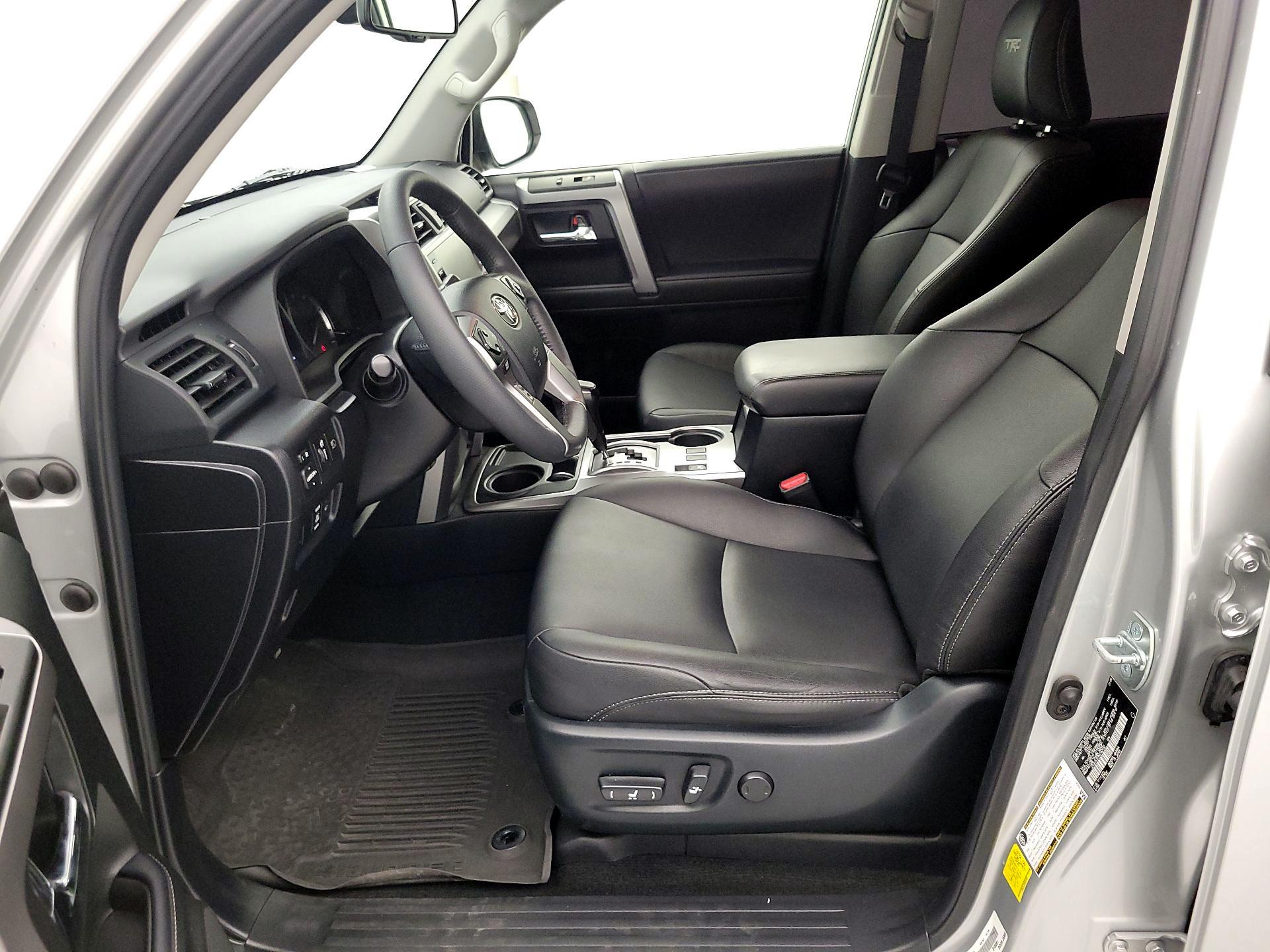 Thumbnail: 2022 Toyota 4Runner - 11