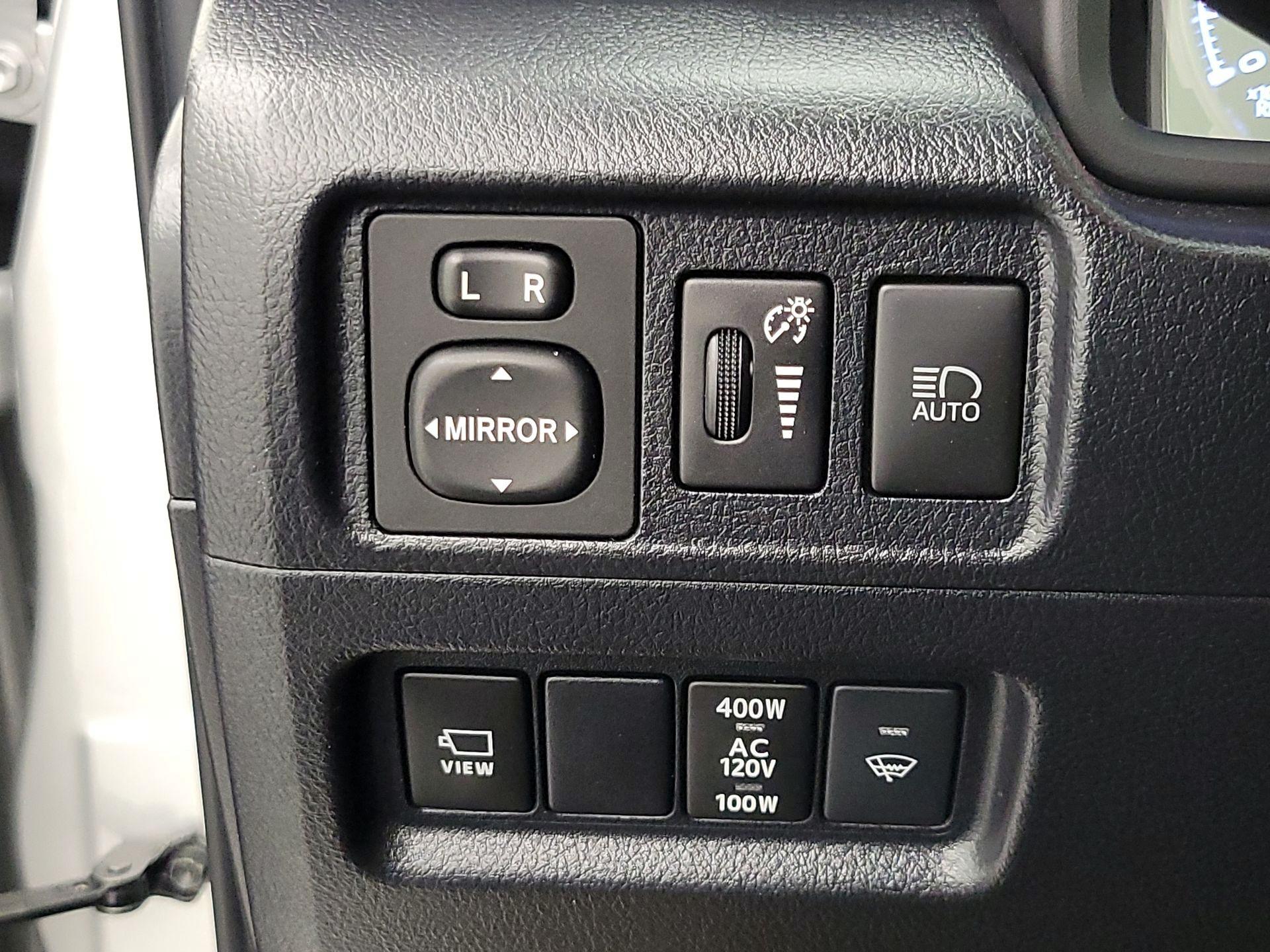 Thumbnail: 2022 Toyota 4Runner - 13