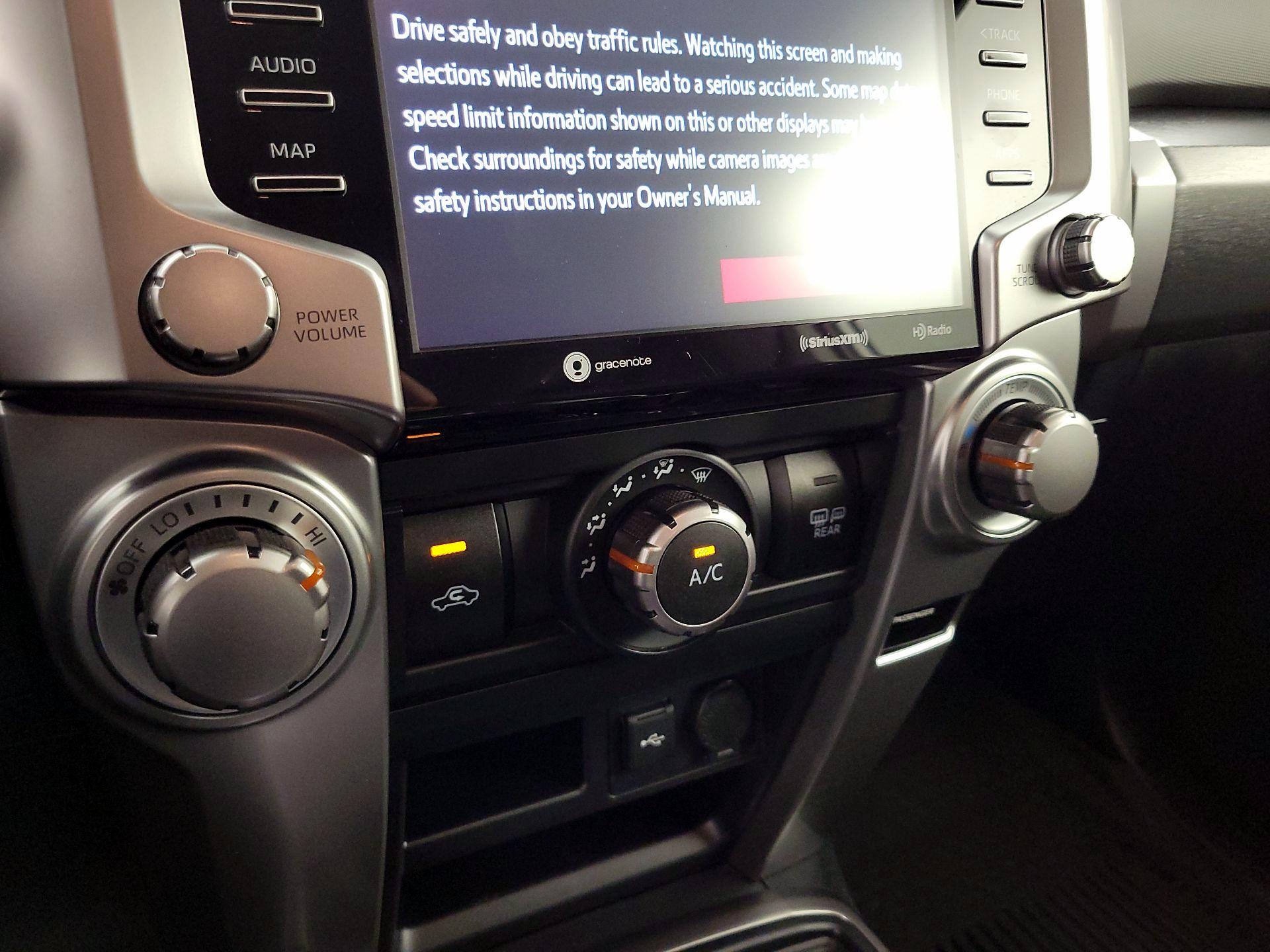 Thumbnail: 2022 Toyota 4Runner - 17