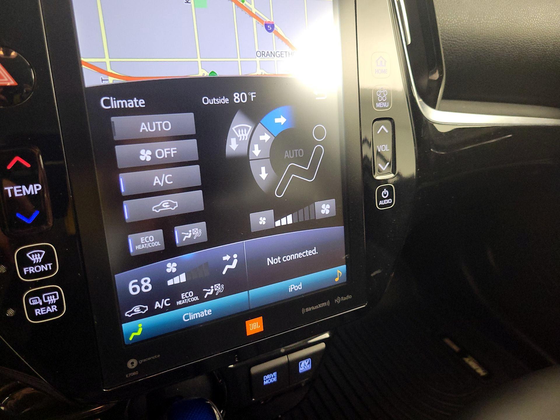 Thumbnail: 2021 Toyota Prius - 16