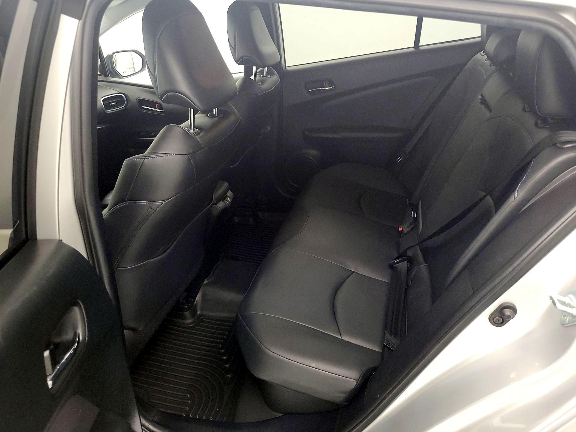 Thumbnail: 2021 Toyota Prius - 18