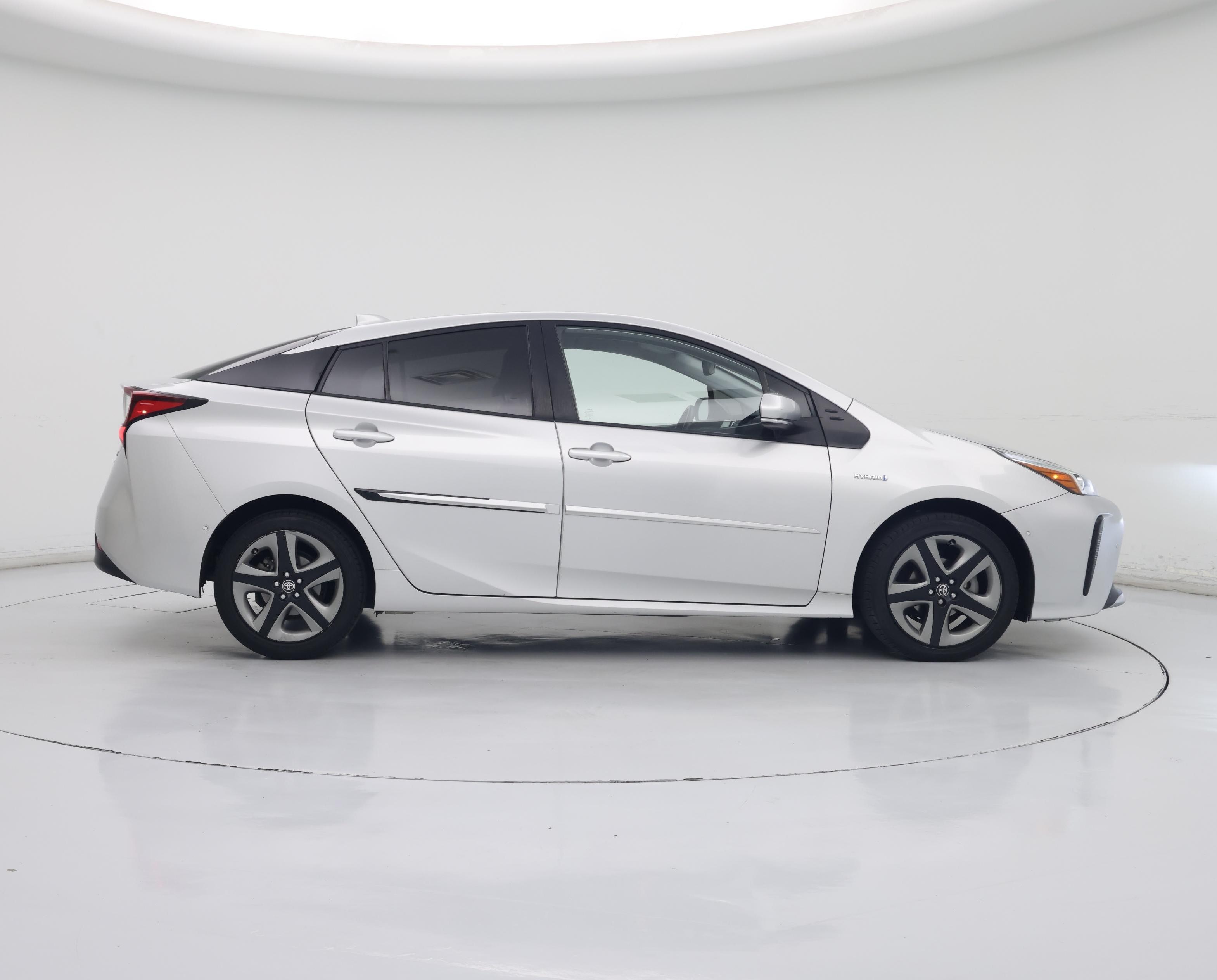 Thumbnail: 2021 Toyota Prius - 7