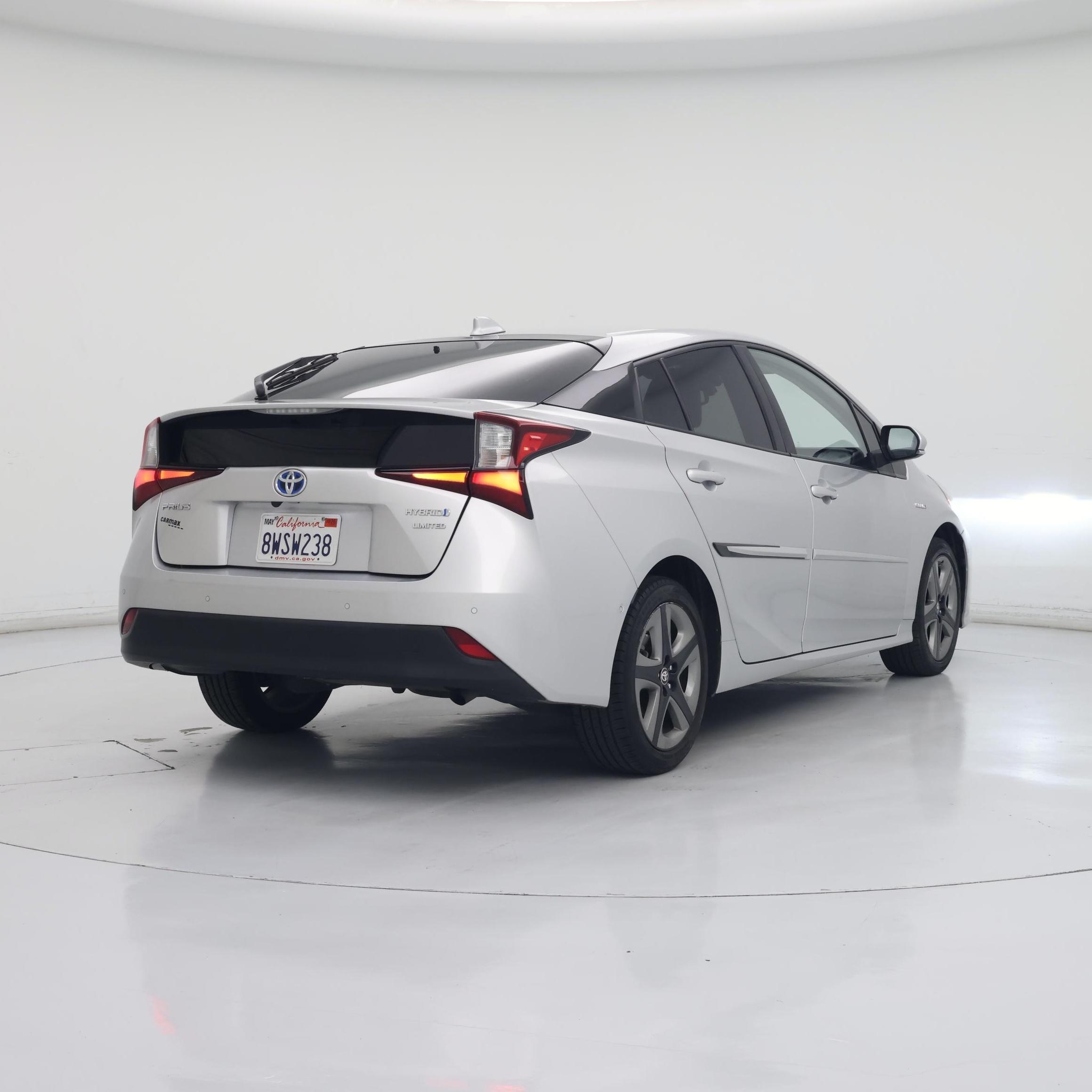 Thumbnail: 2021 Toyota Prius - 8