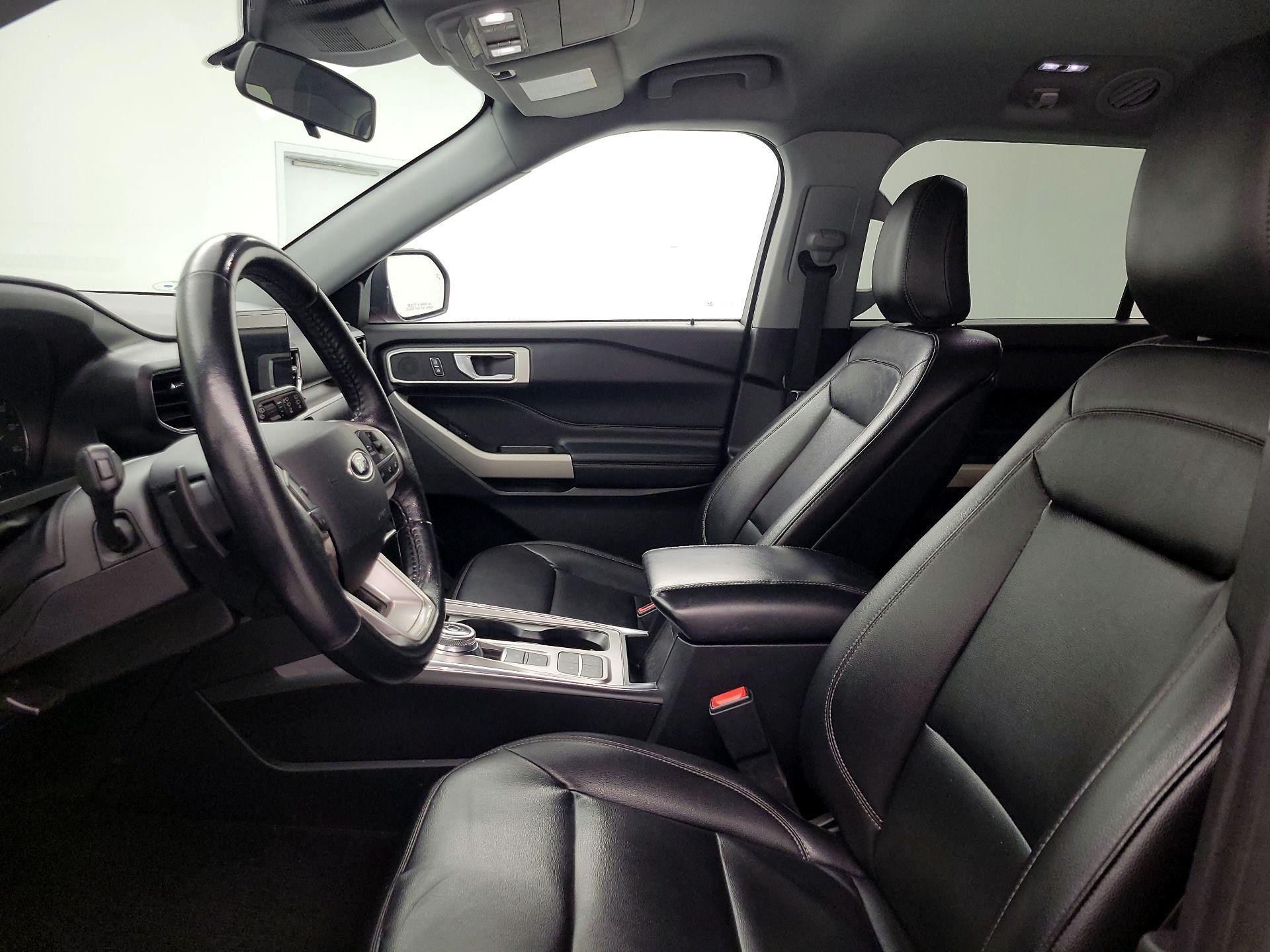 Thumbnail: 2020 Ford Explorer - 11