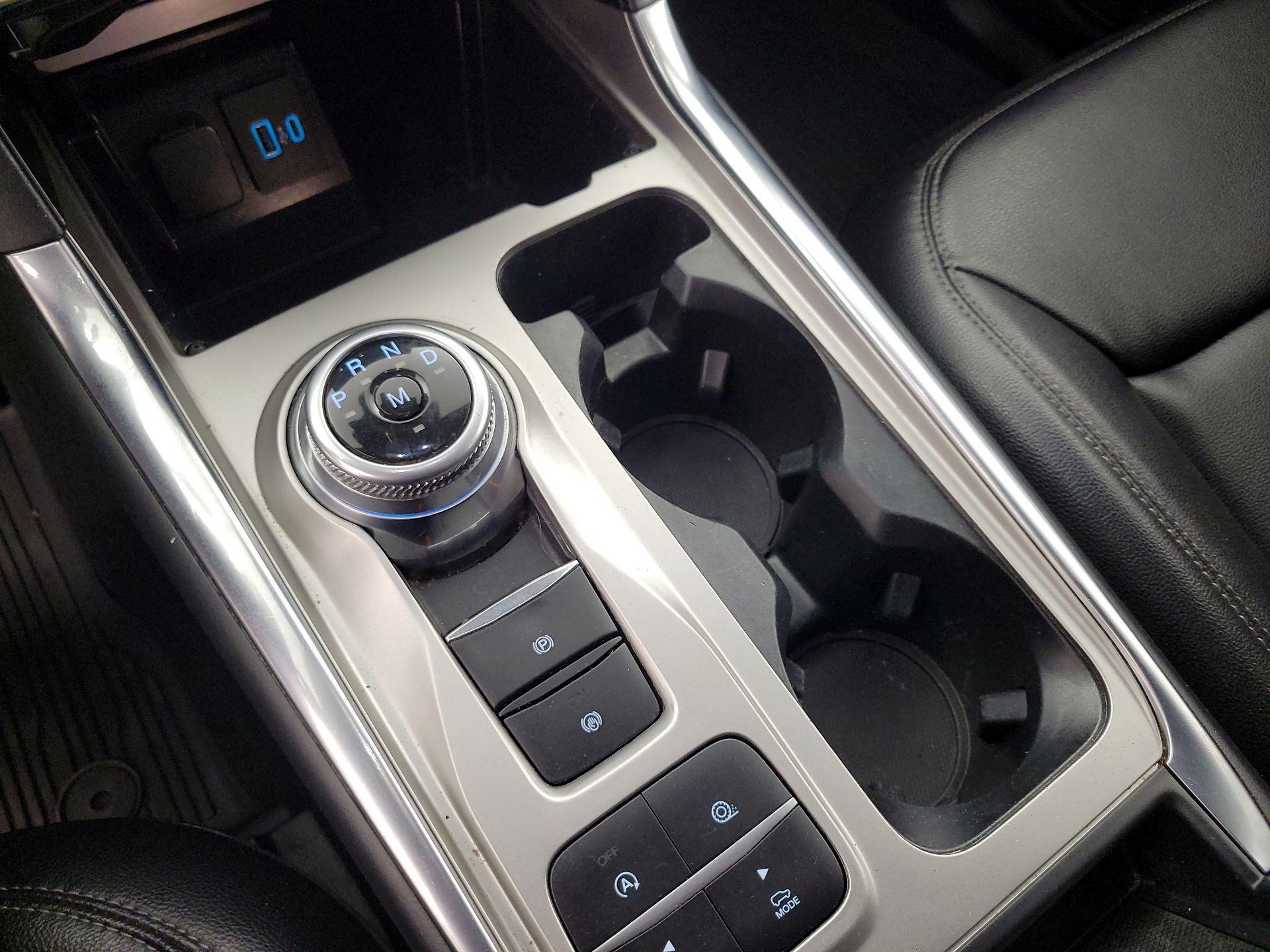 Thumbnail: 2020 Ford Explorer - 17