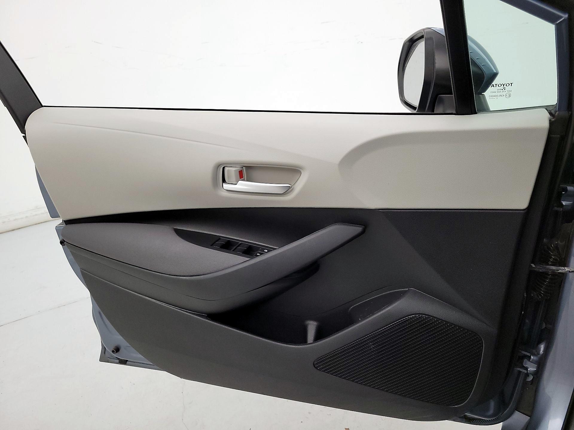 Thumbnail: 2021 Toyota Corolla - 12