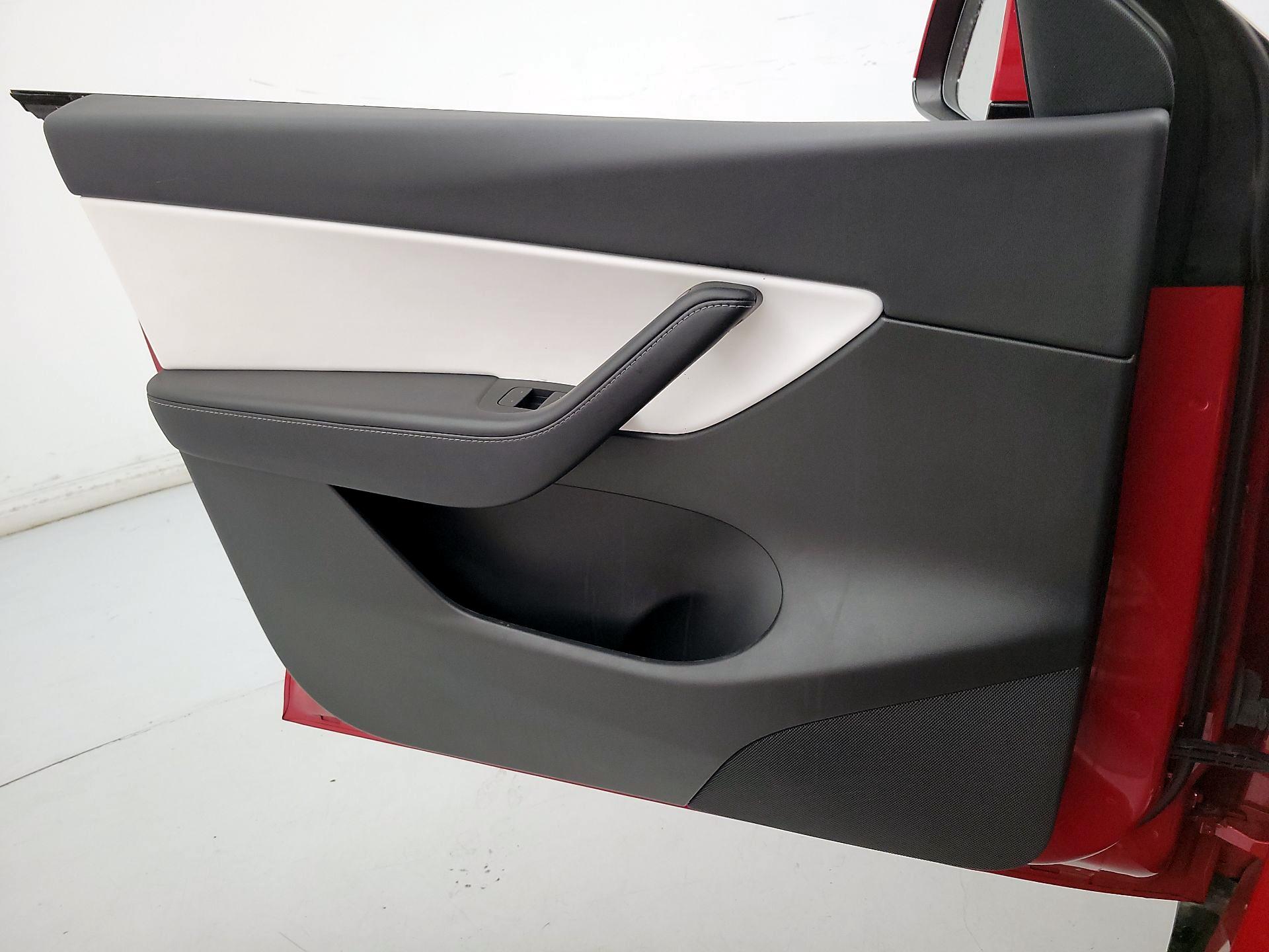 Thumbnail: 2022 Tesla Model Y - 12