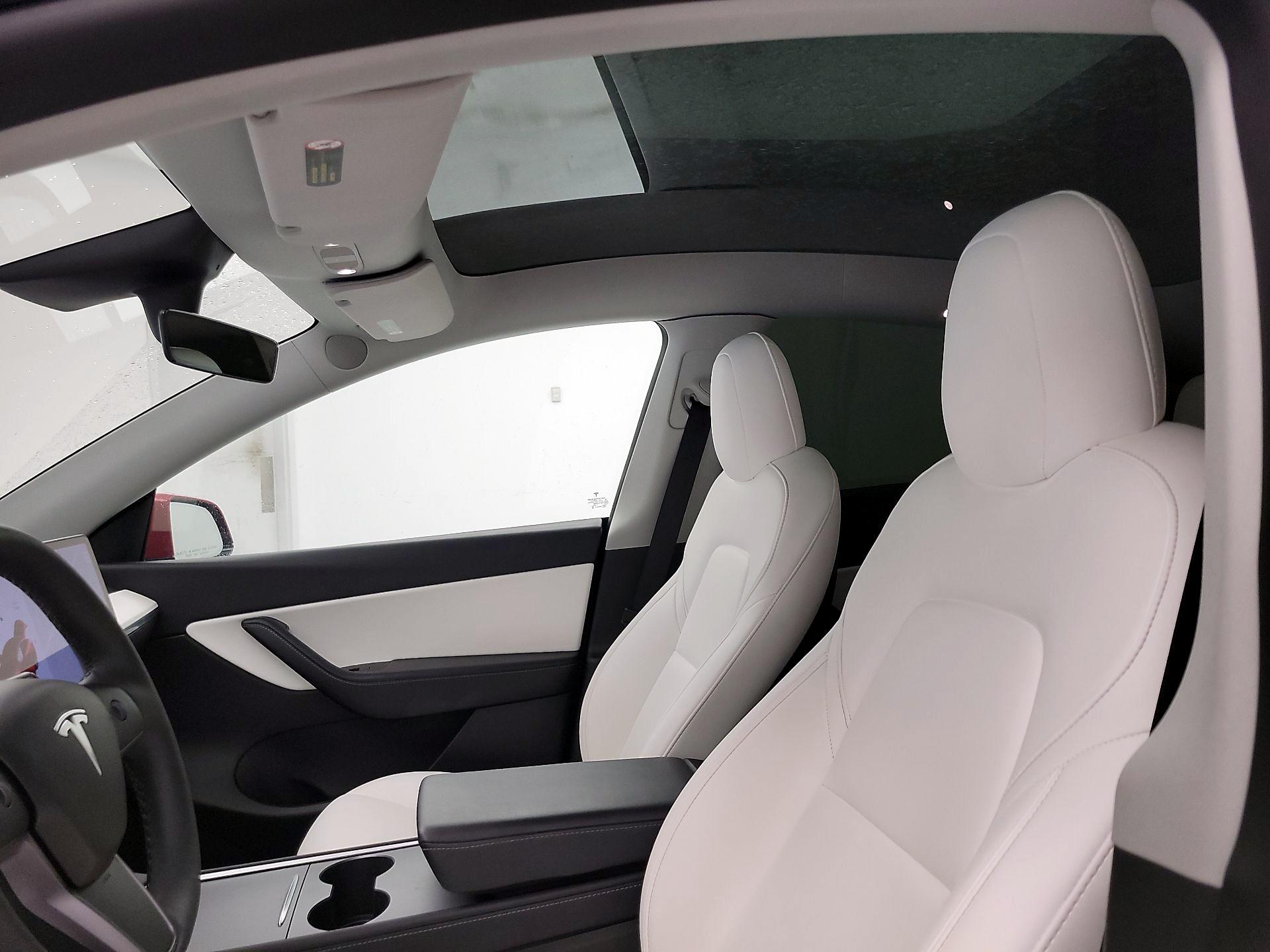 Thumbnail: 2022 Tesla Model Y - 18