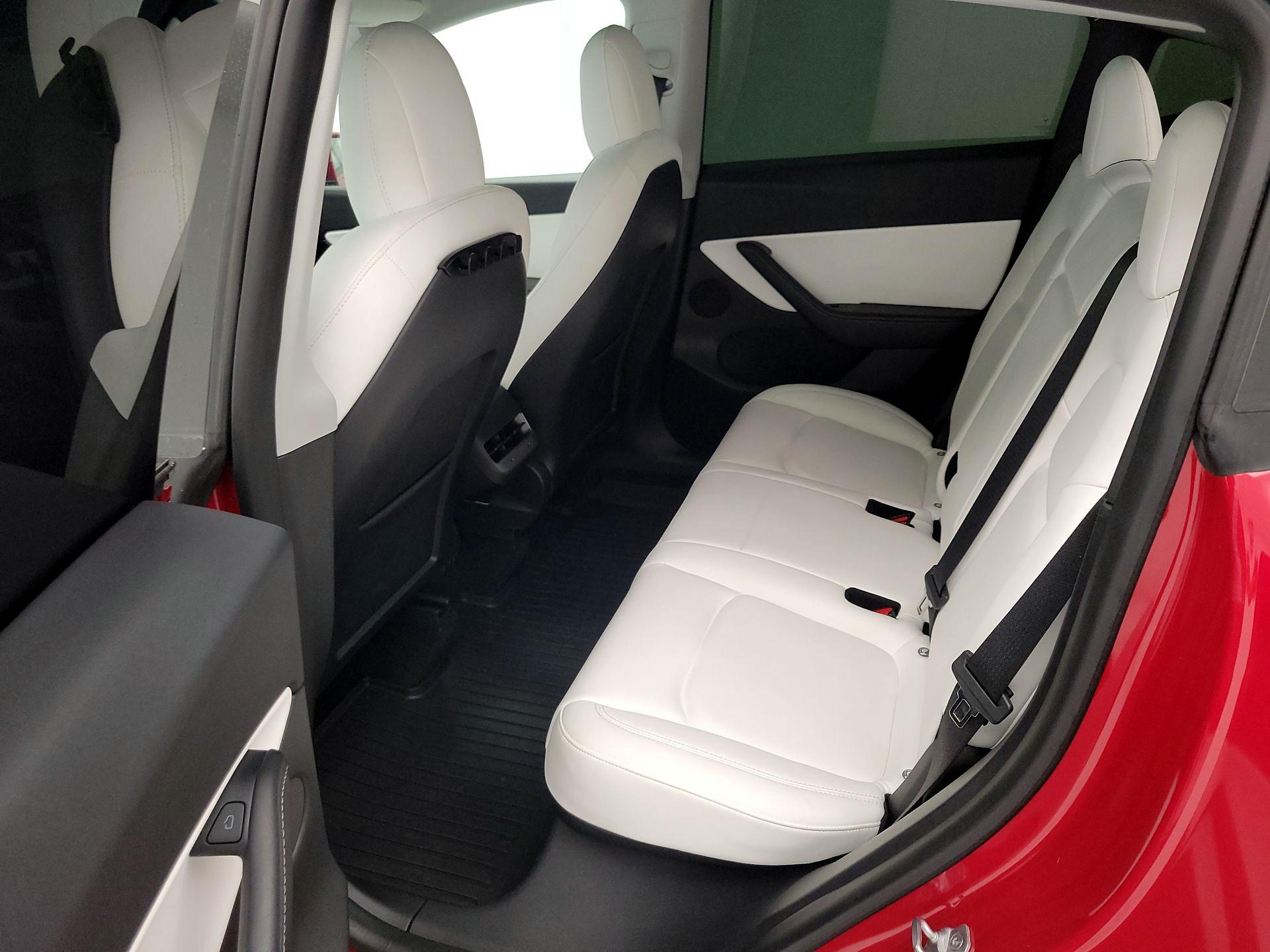 Thumbnail: 2022 Tesla Model Y - 19