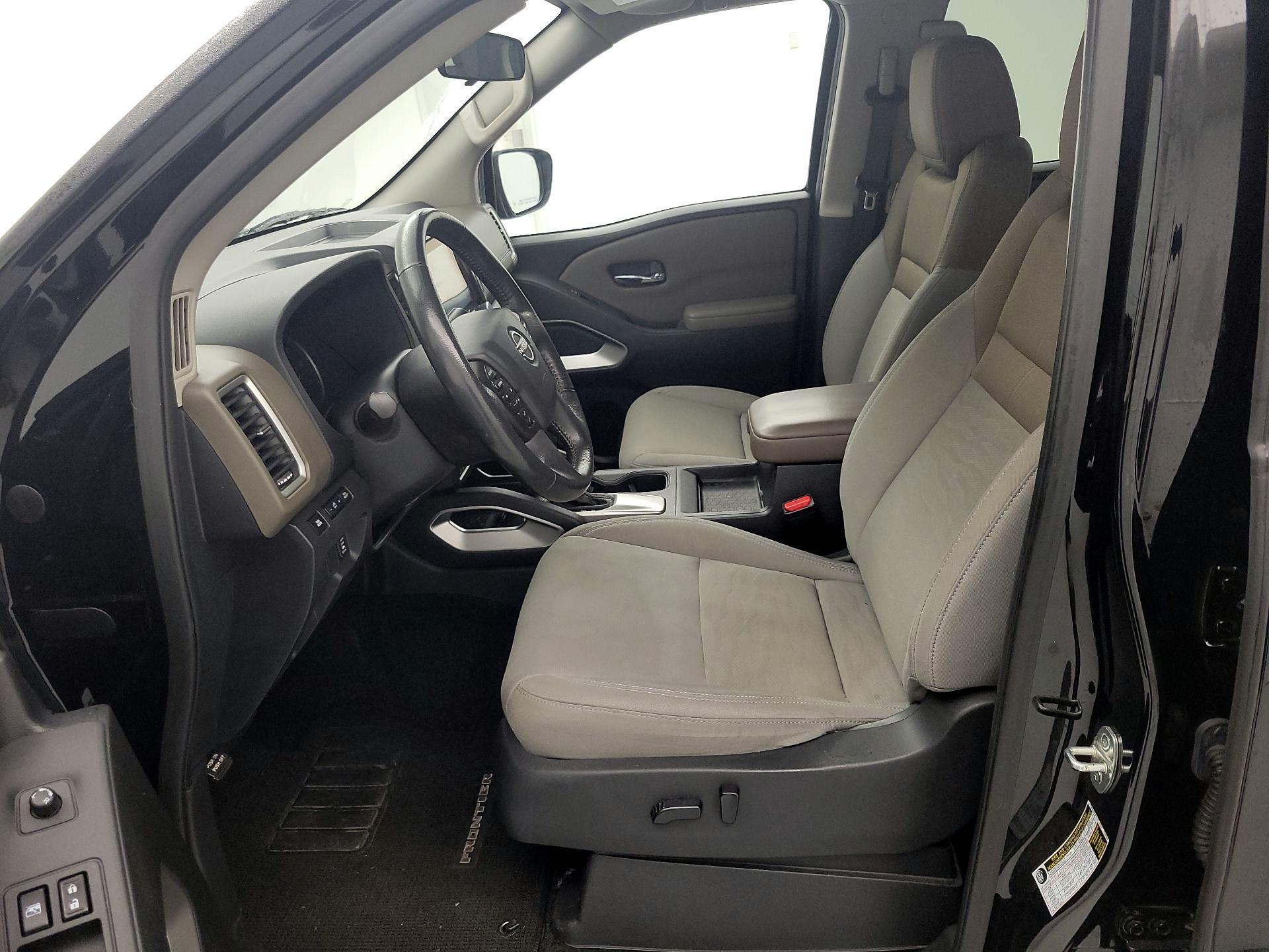 Thumbnail: 2022 Nissan Frontier - 11