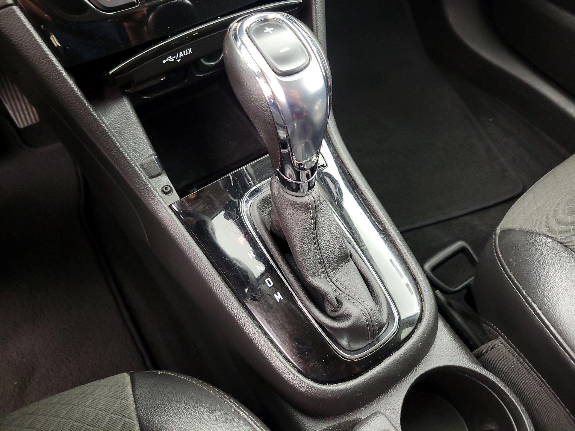 Thumbnail: 2019 Buick Encore - 17