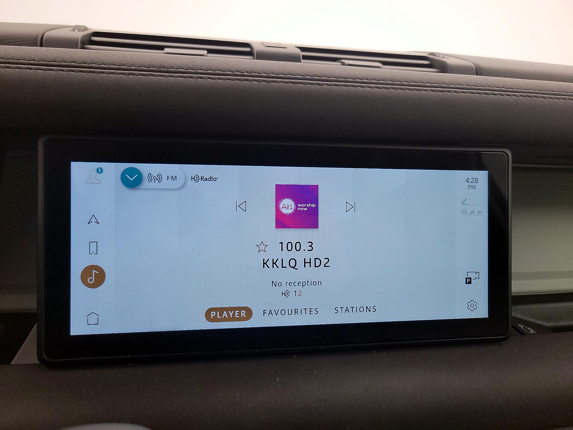 Thumbnail: 2022 Land Rover Defender - 16