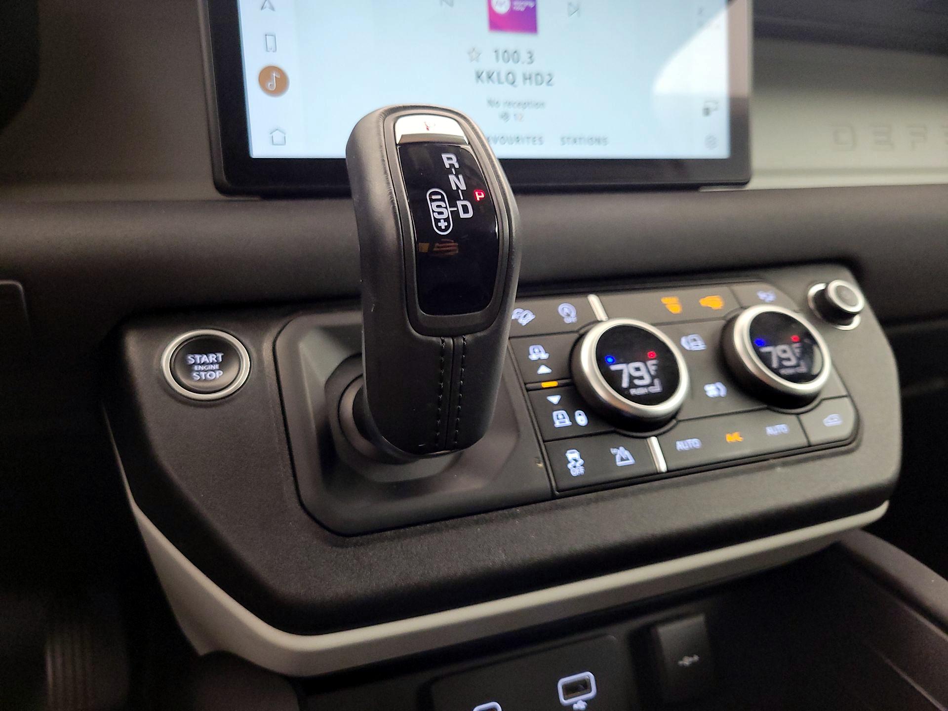 Thumbnail: 2022 Land Rover Defender - 18