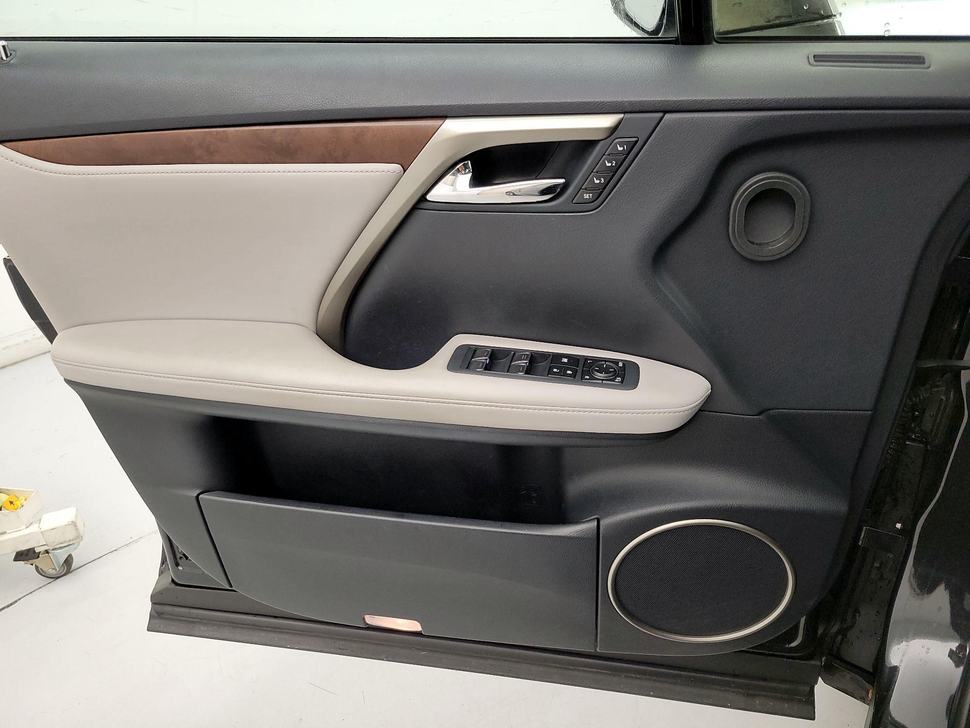 Thumbnail: 2020 Lexus RX - 12