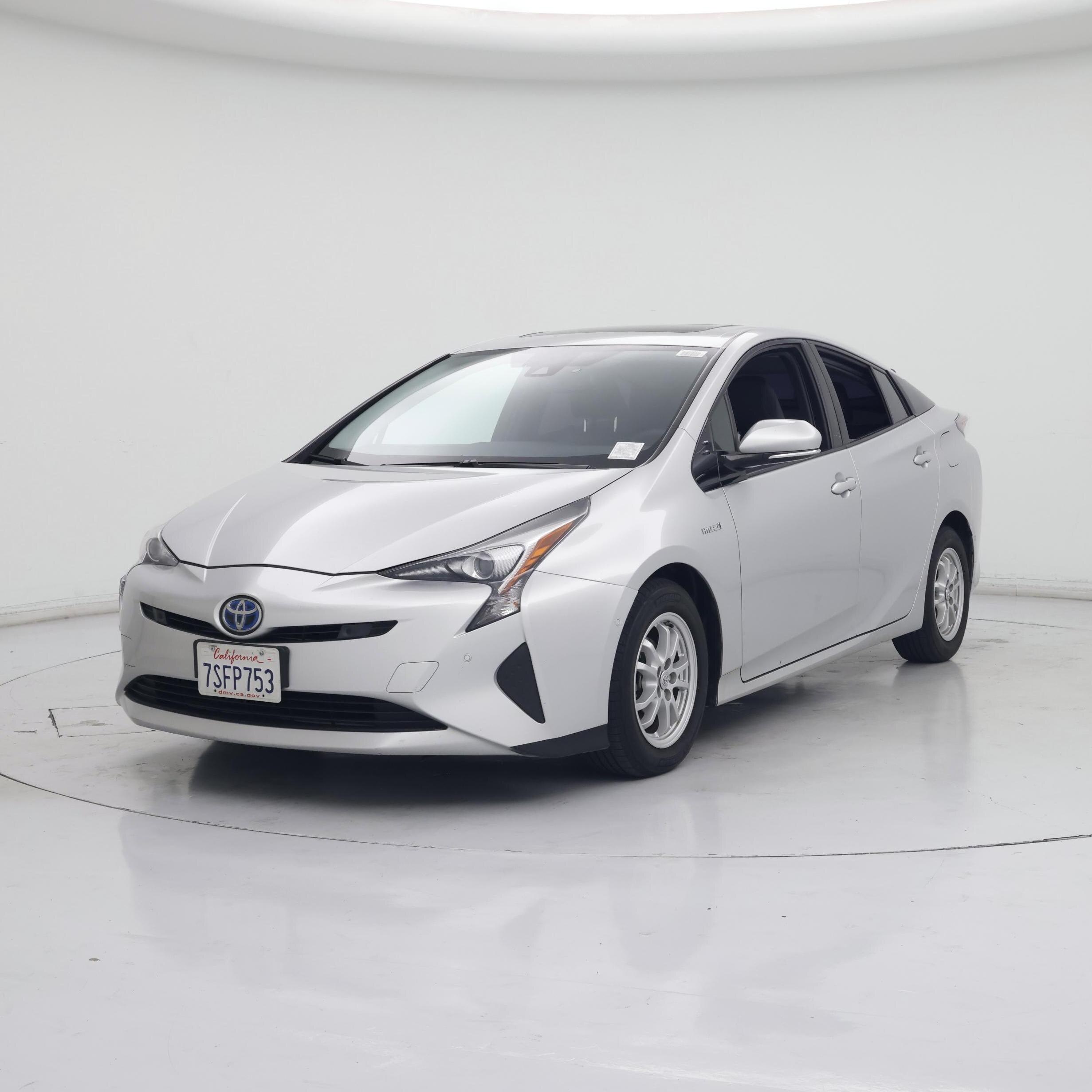 Thumbnail: 2016 Toyota Prius - 4