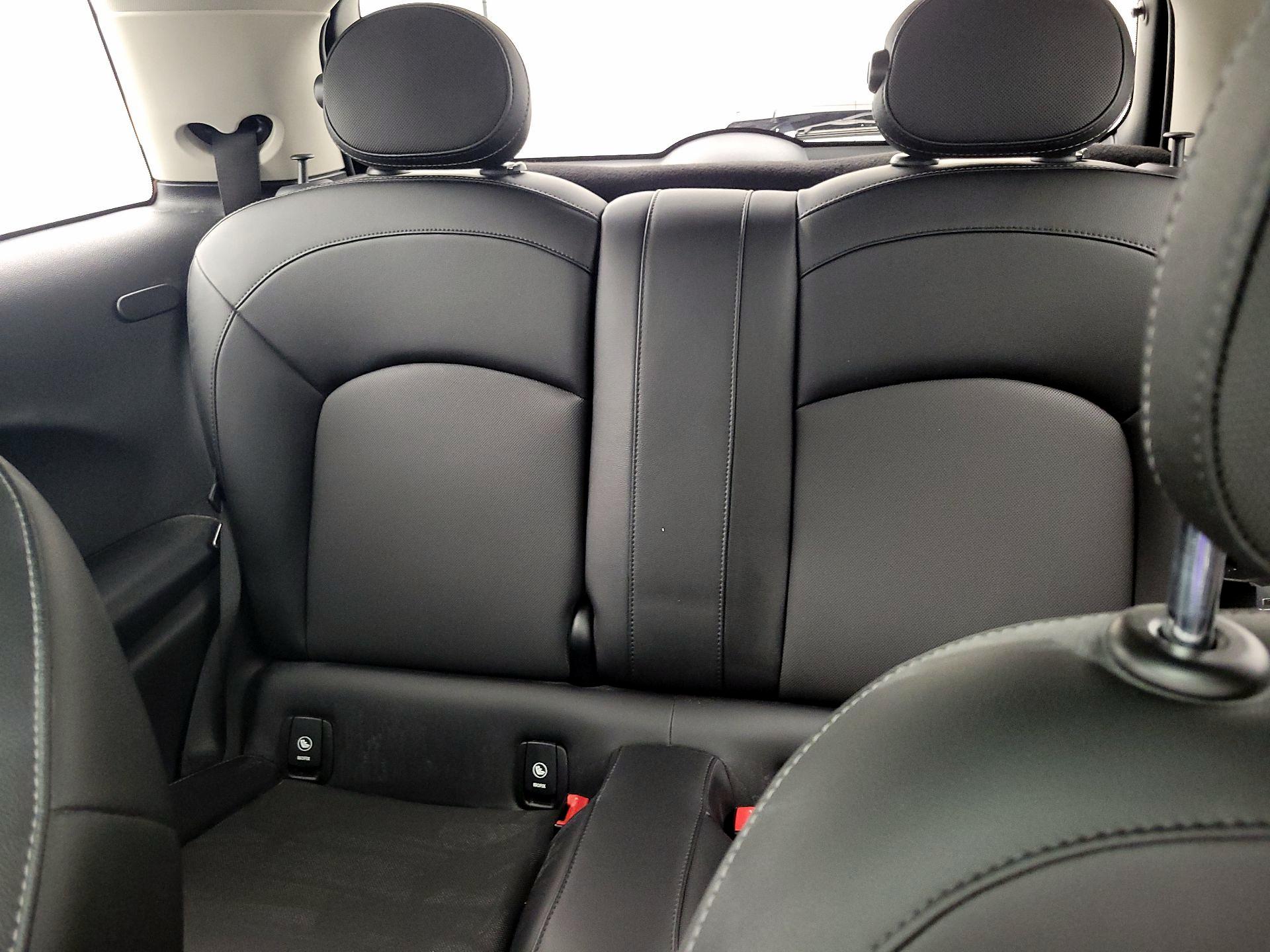 Thumbnail: 2017 MINI Cooper Hardtop - 17