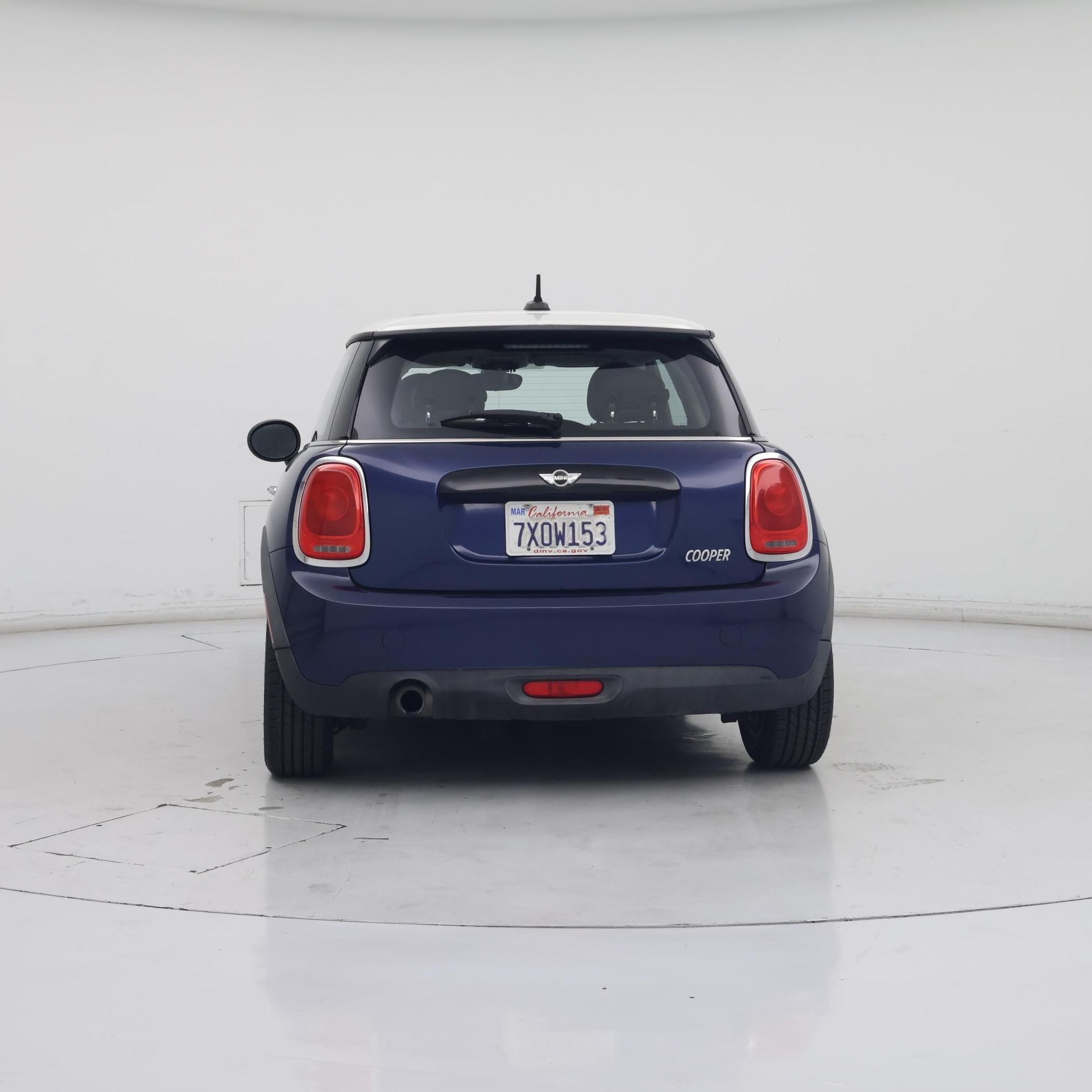 Thumbnail: 2017 MINI Cooper Hardtop - 6