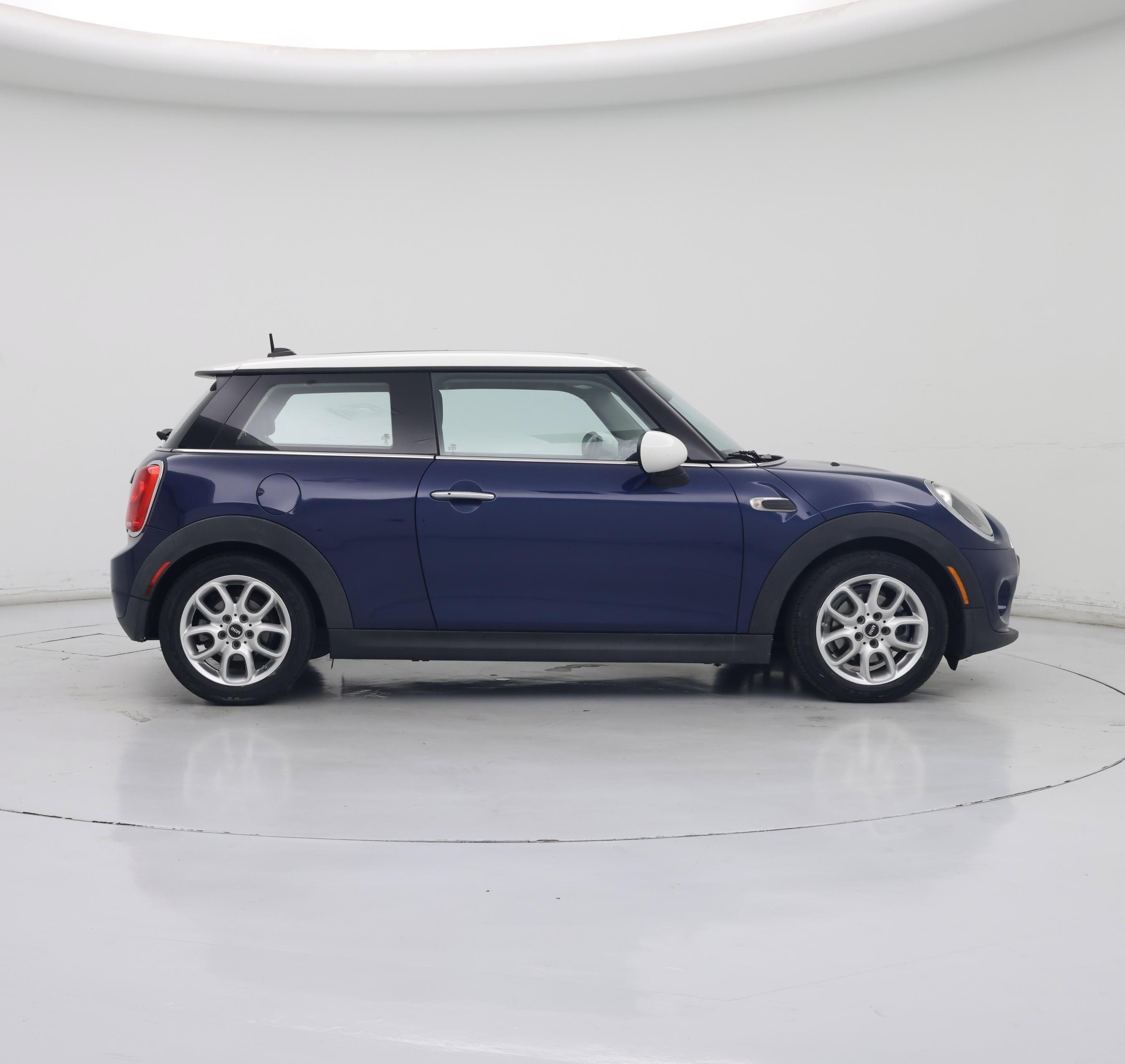 Thumbnail: 2017 MINI Cooper Hardtop - 7