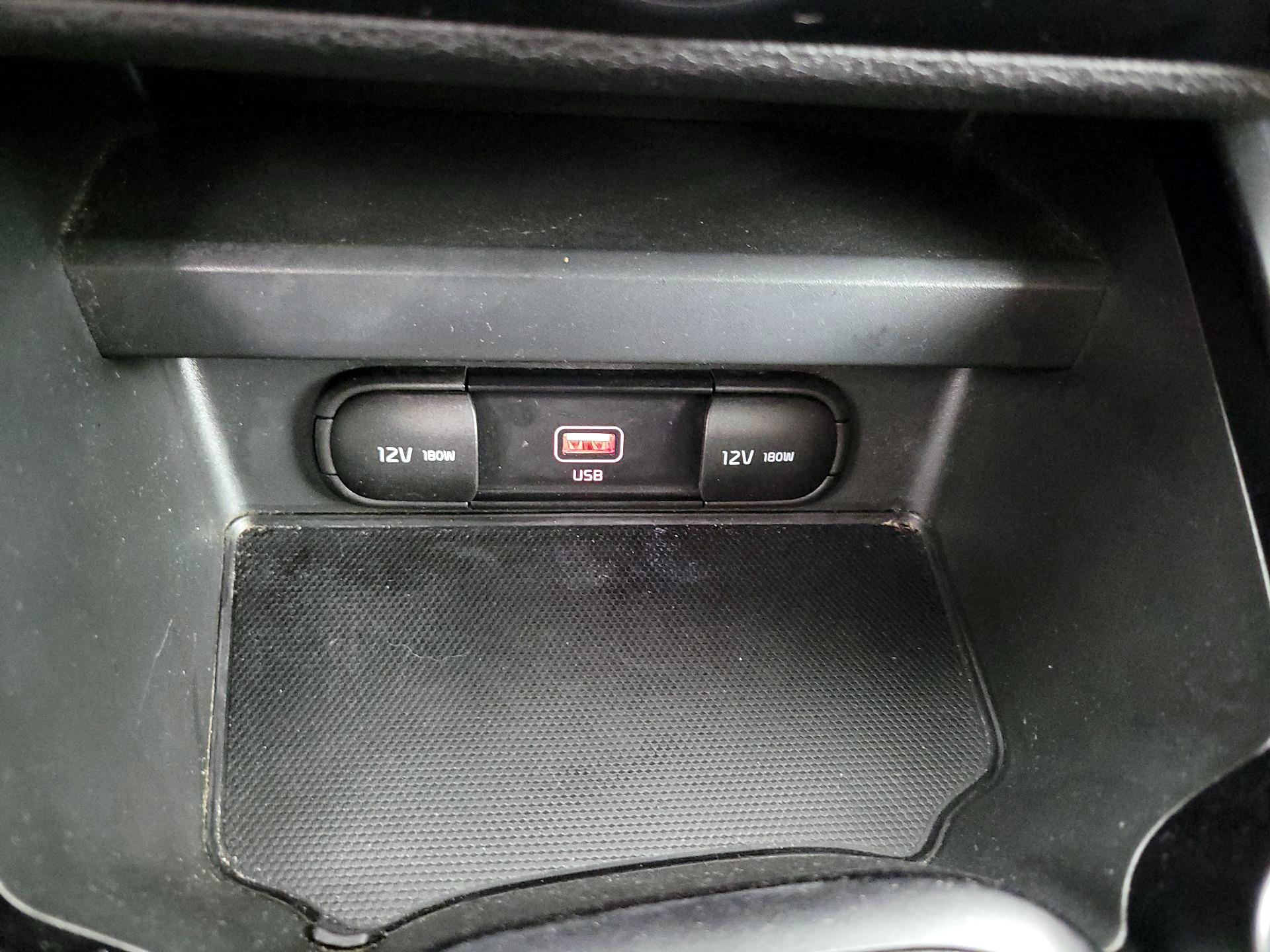 Thumbnail: 2020 Kia Soul - 18