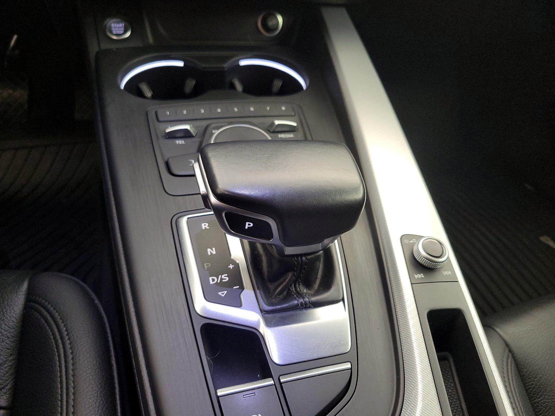 Thumbnail: 2018 Audi A4 - 17