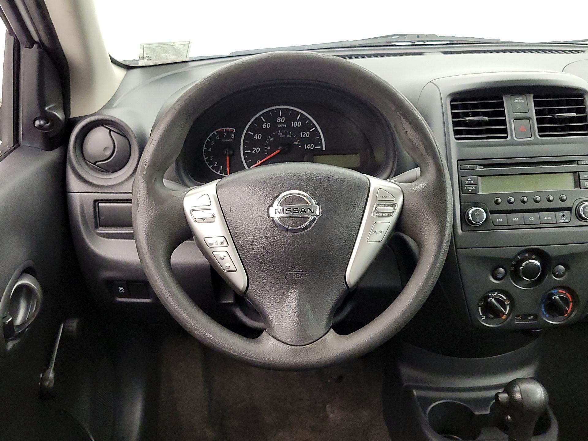 Thumbnail: 2015 Nissan Versa - 10
