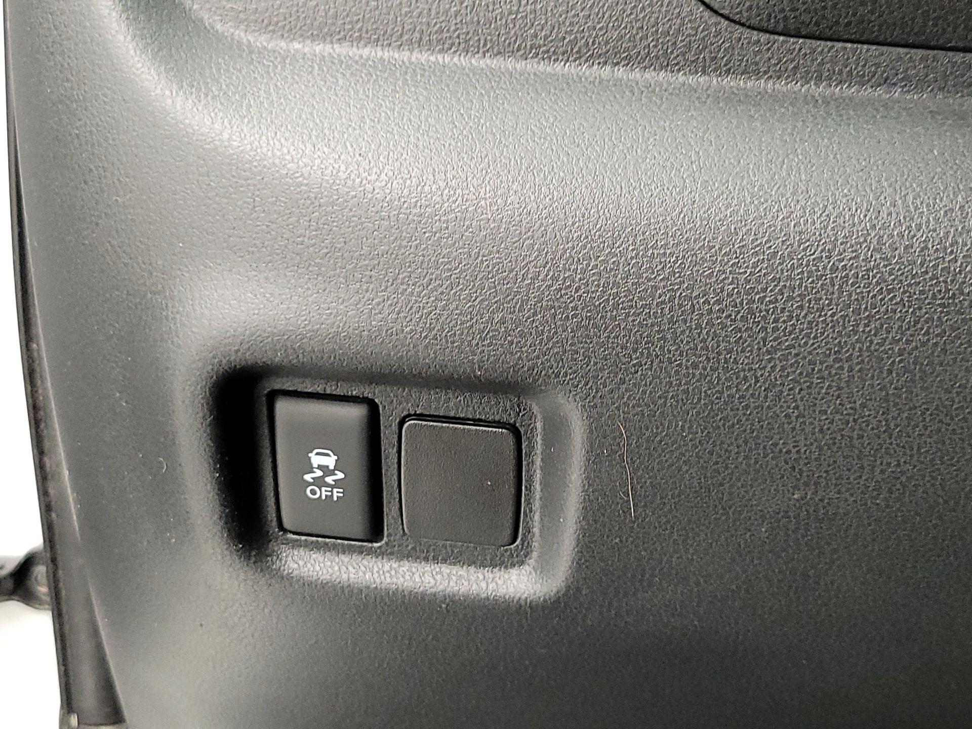 Thumbnail: 2015 Nissan Versa - 13