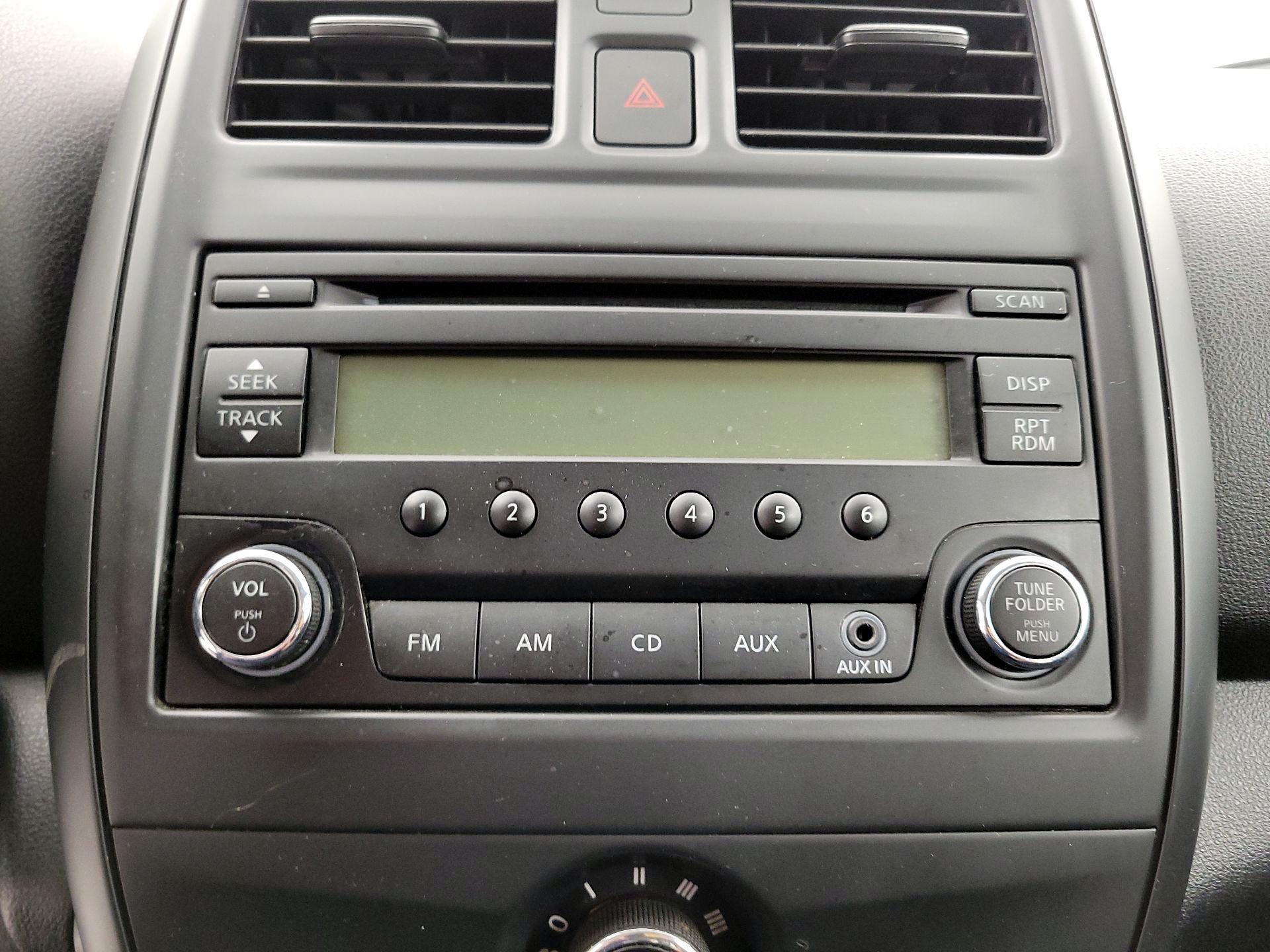 Thumbnail: 2015 Nissan Versa - 14