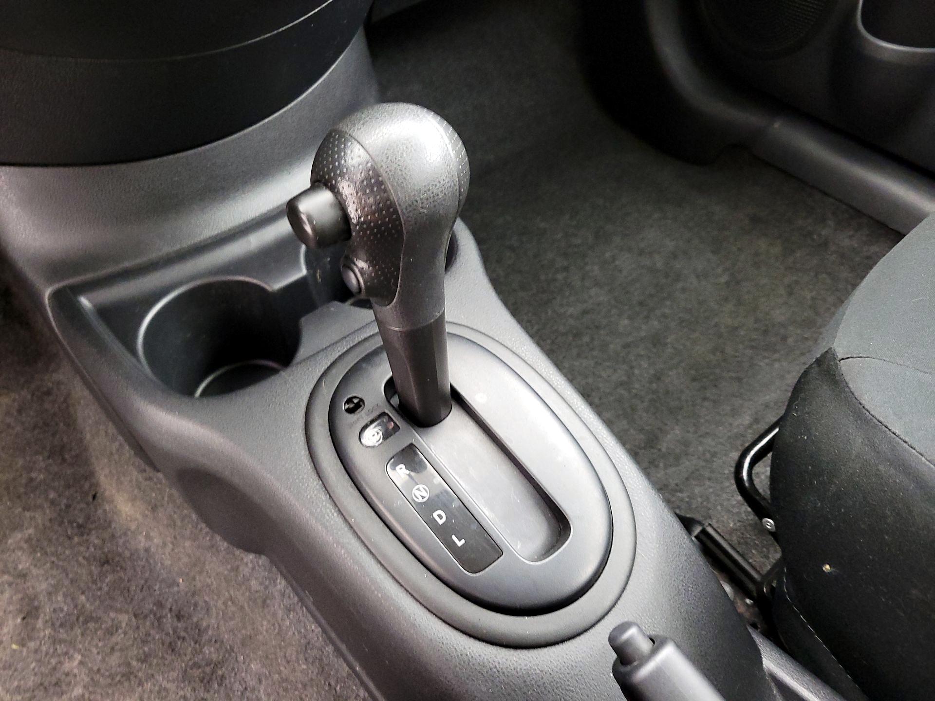 Thumbnail: 2015 Nissan Versa - 16