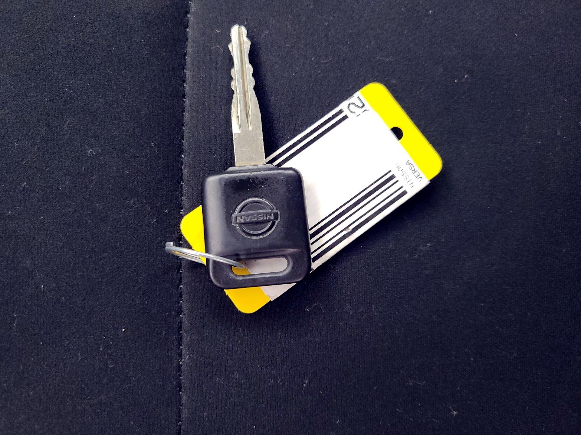 Thumbnail: 2015 Nissan Versa - 20