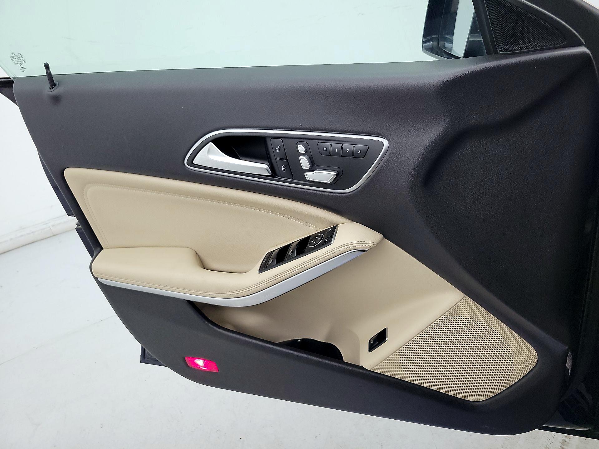 Thumbnail: 2019 Mercedes-Benz CLA - 12