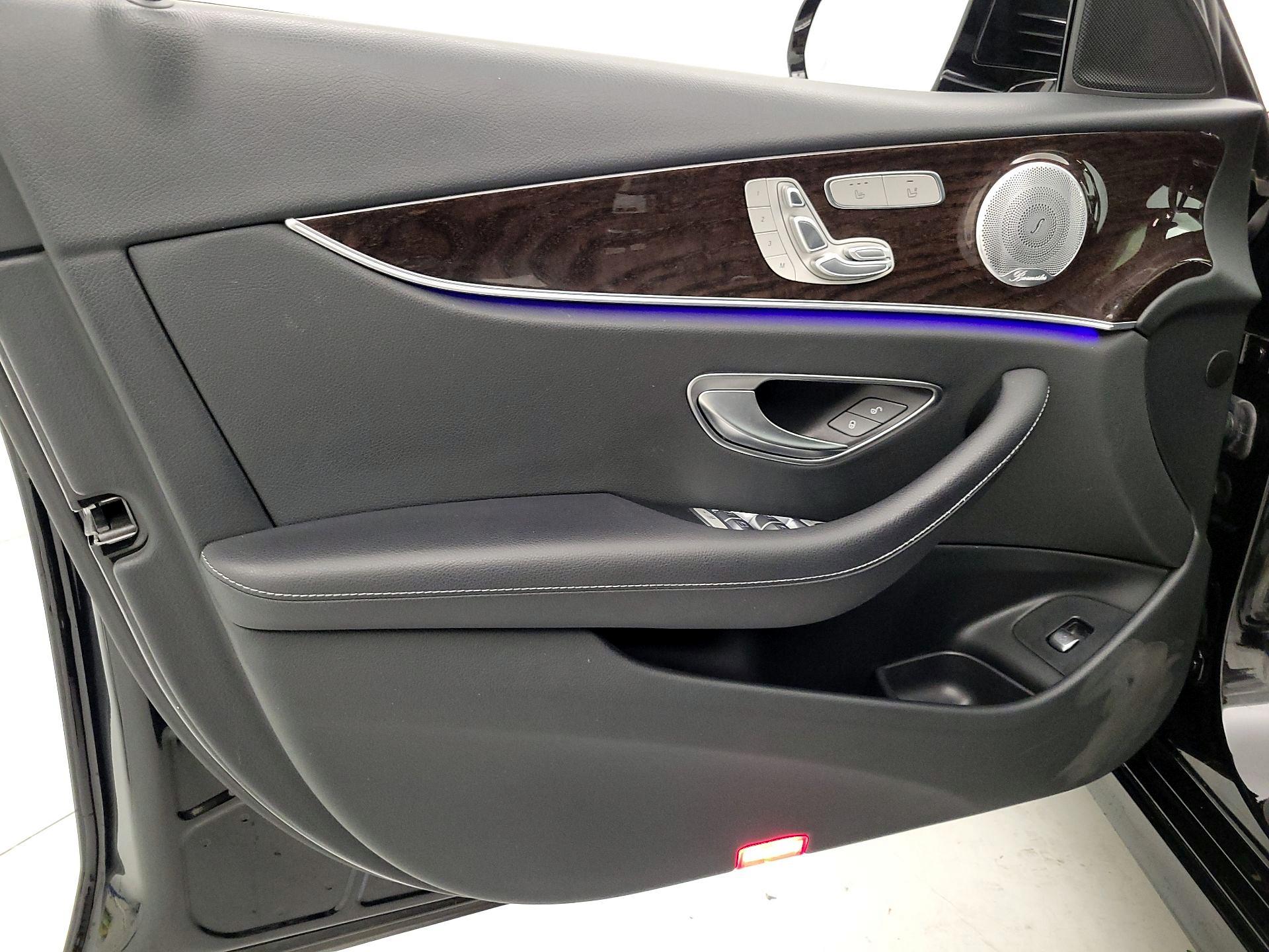 Thumbnail: 2020 Mercedes-Benz E-Class - 12