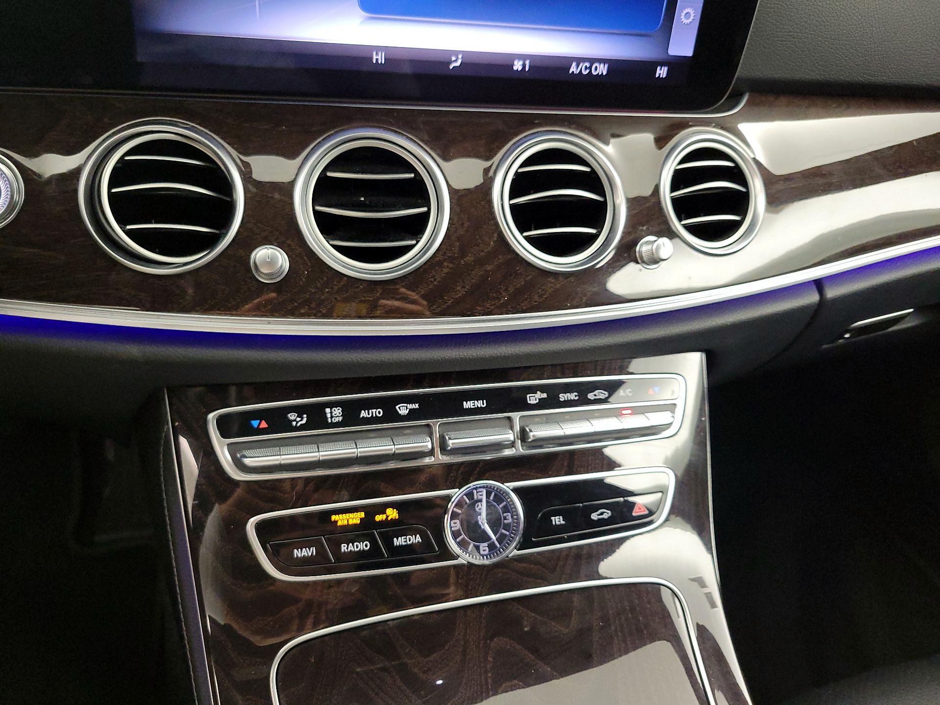 Thumbnail: 2020 Mercedes-Benz E-Class - 17