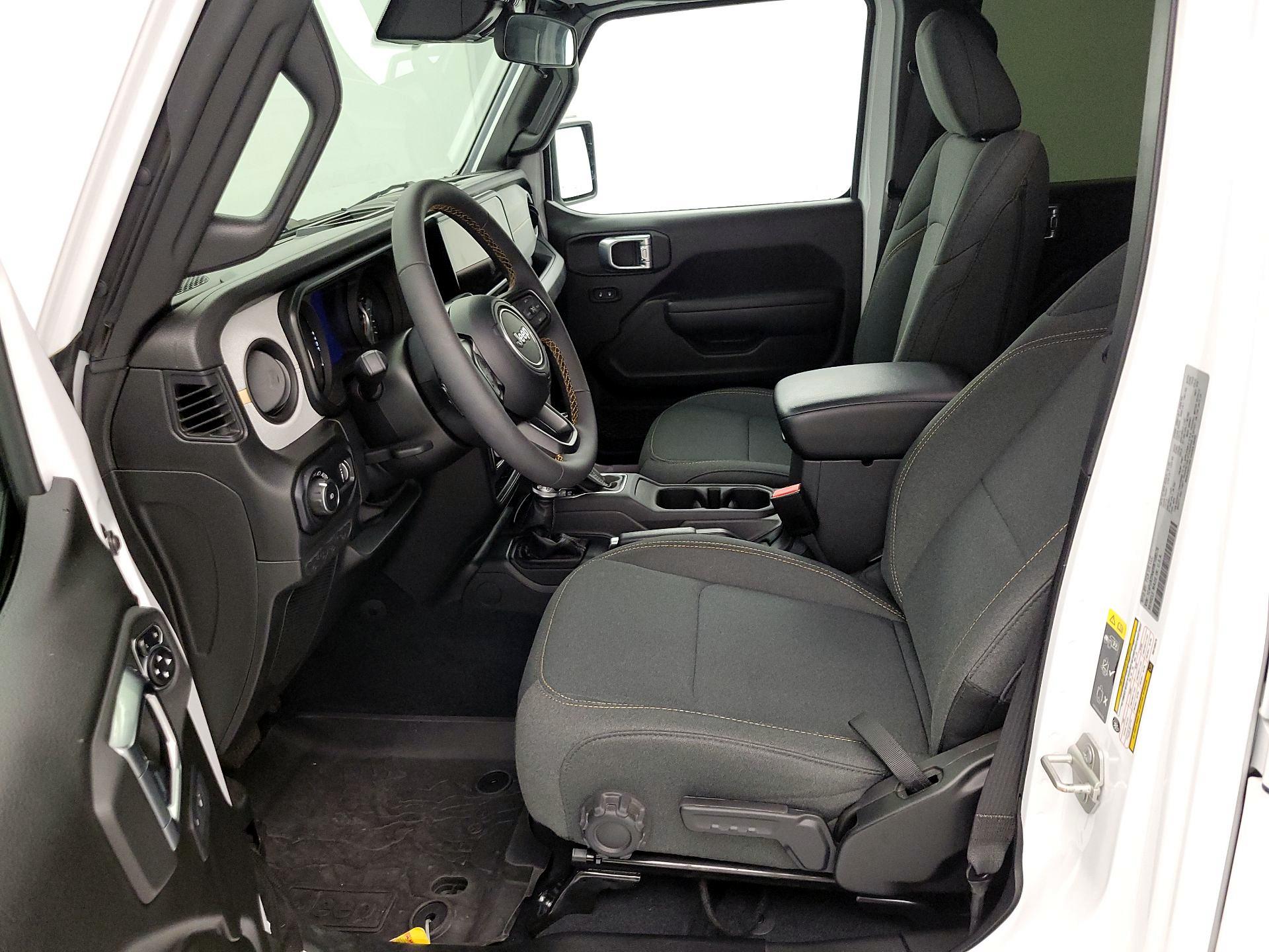 Thumbnail: 2024 Jeep Wrangler - 11