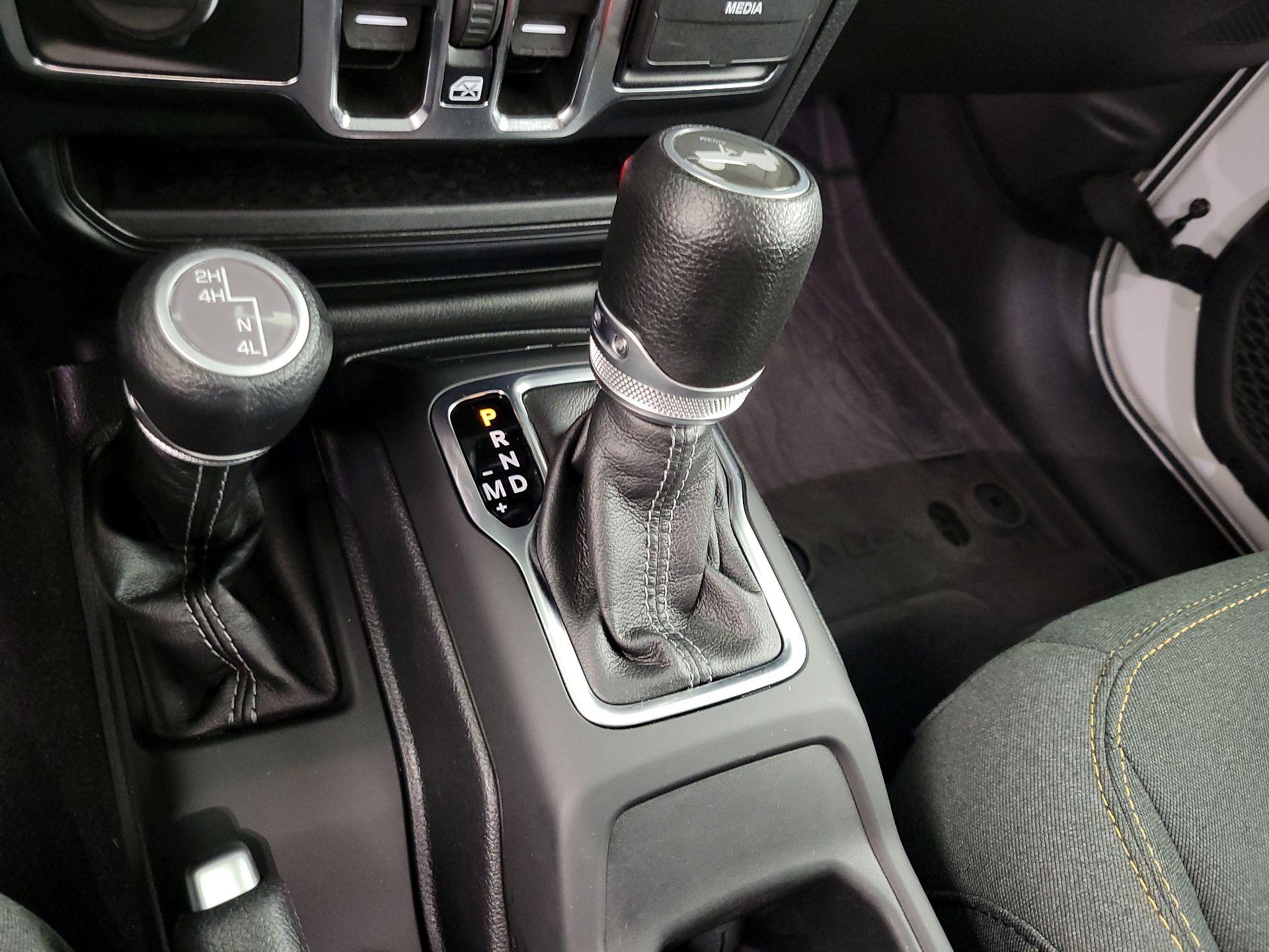 Thumbnail: 2024 Jeep Wrangler - 17