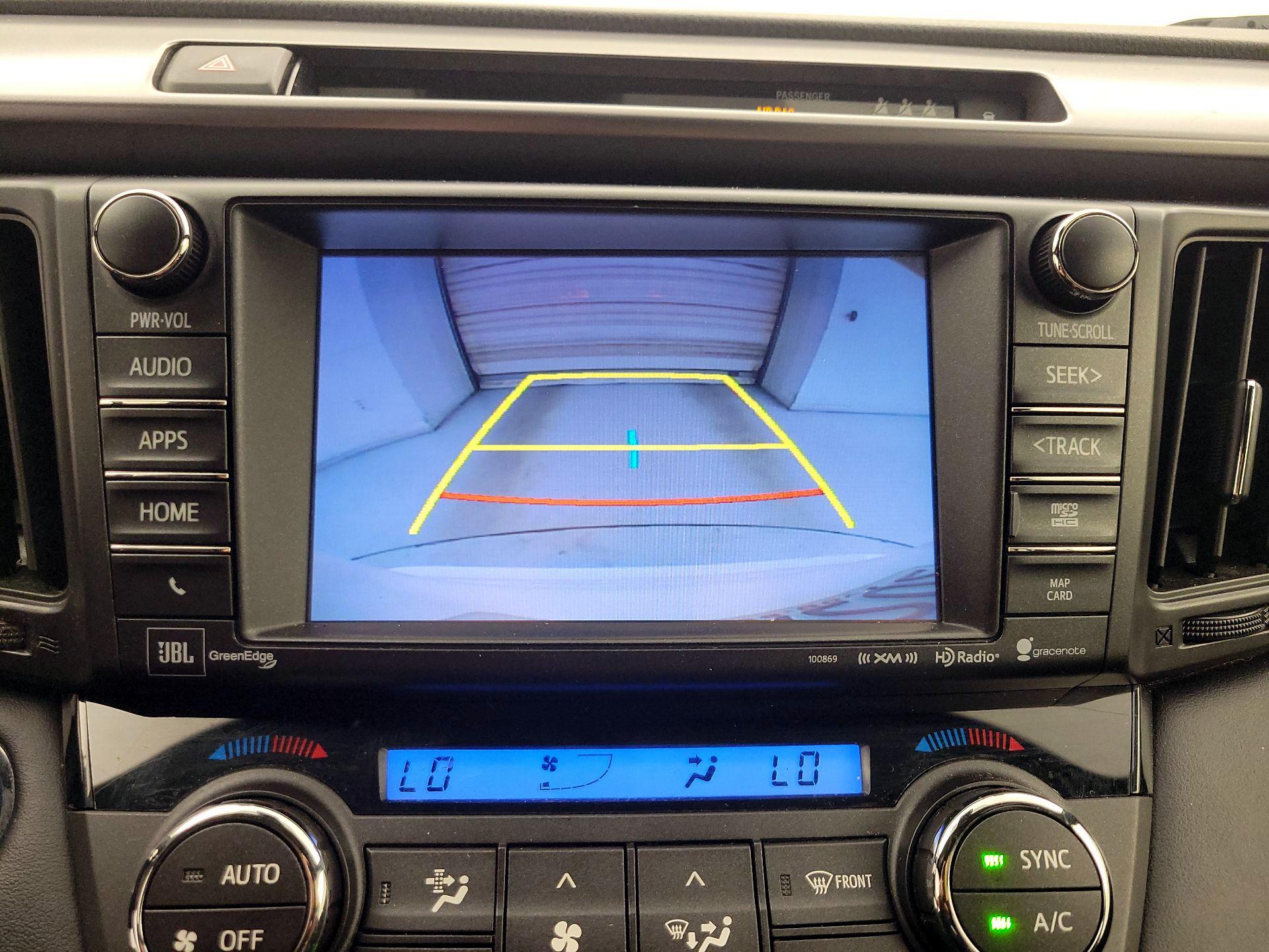 Thumbnail: 2018 Toyota RAV4 - 15