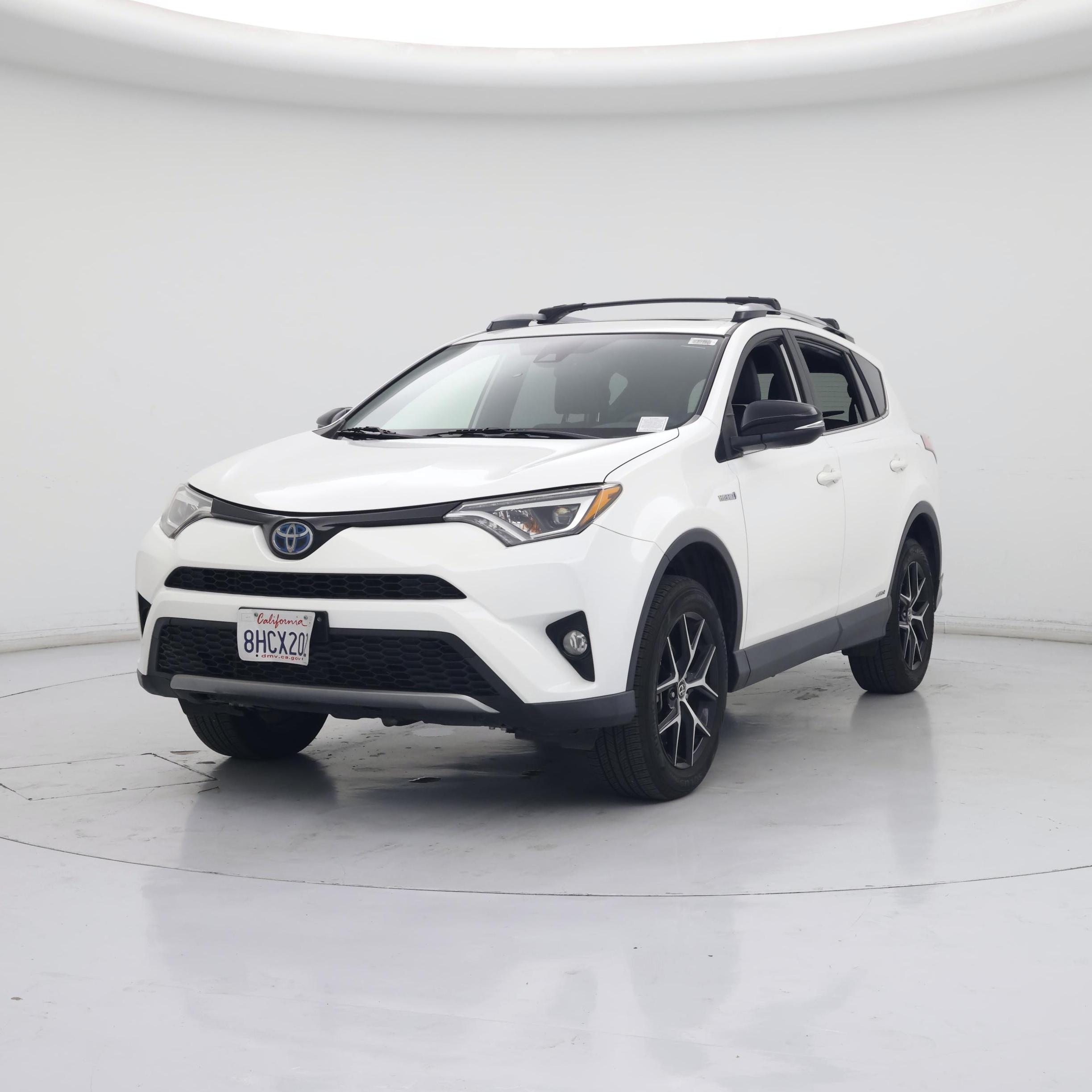 Thumbnail: 2018 Toyota RAV4 - 4