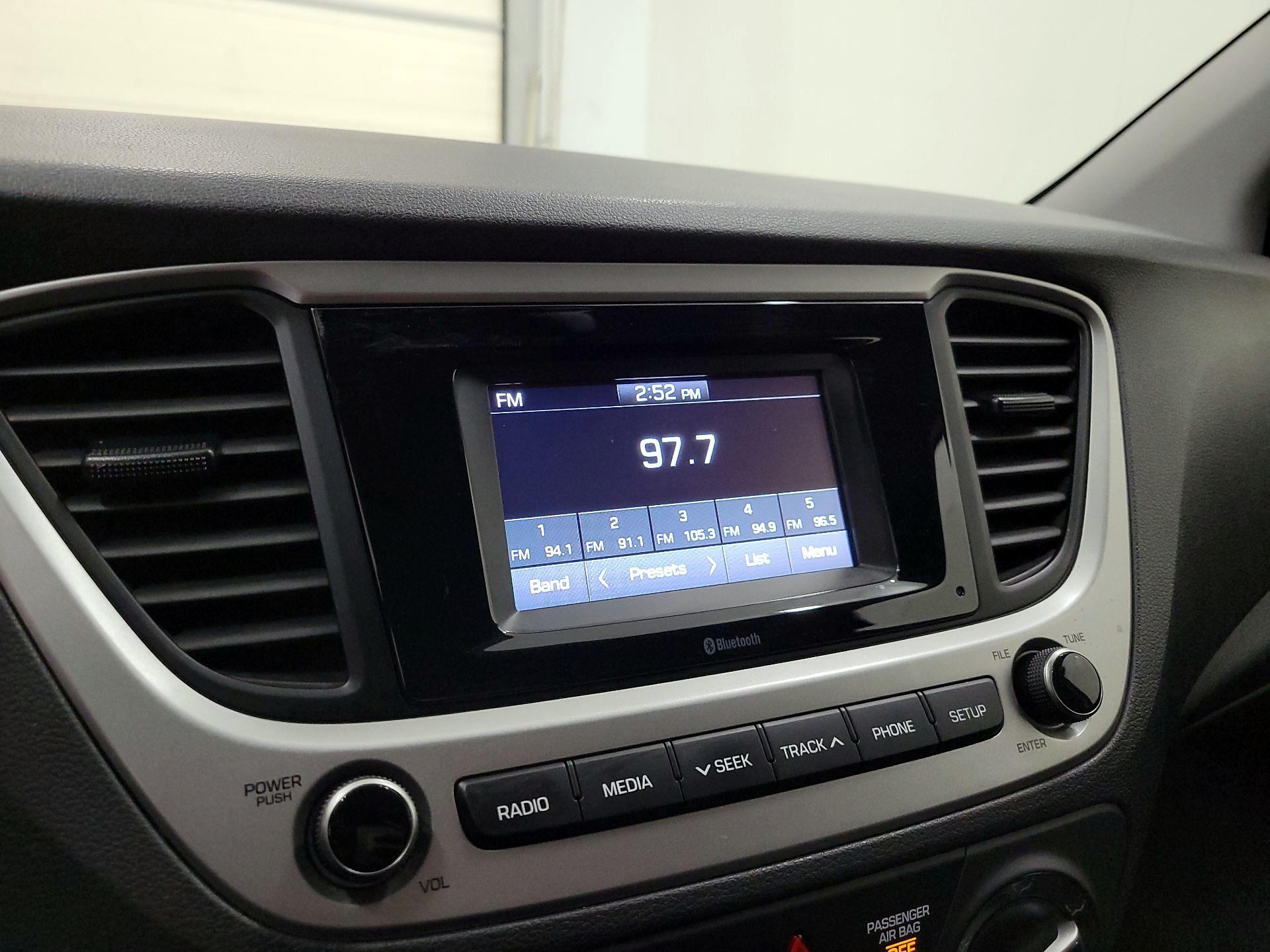 Thumbnail: 2021 Hyundai Accent - 15