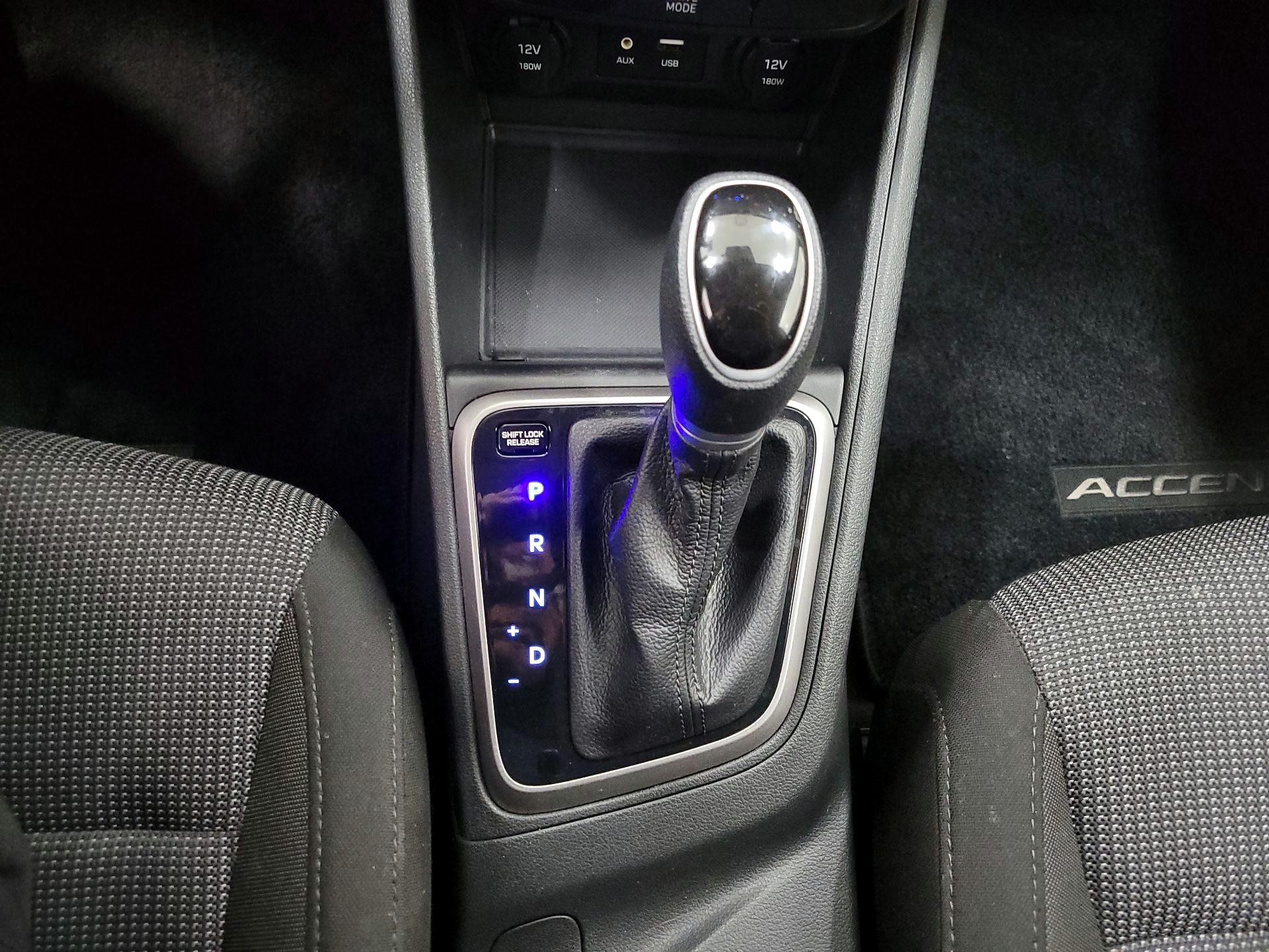 Thumbnail: 2021 Hyundai Accent - 17