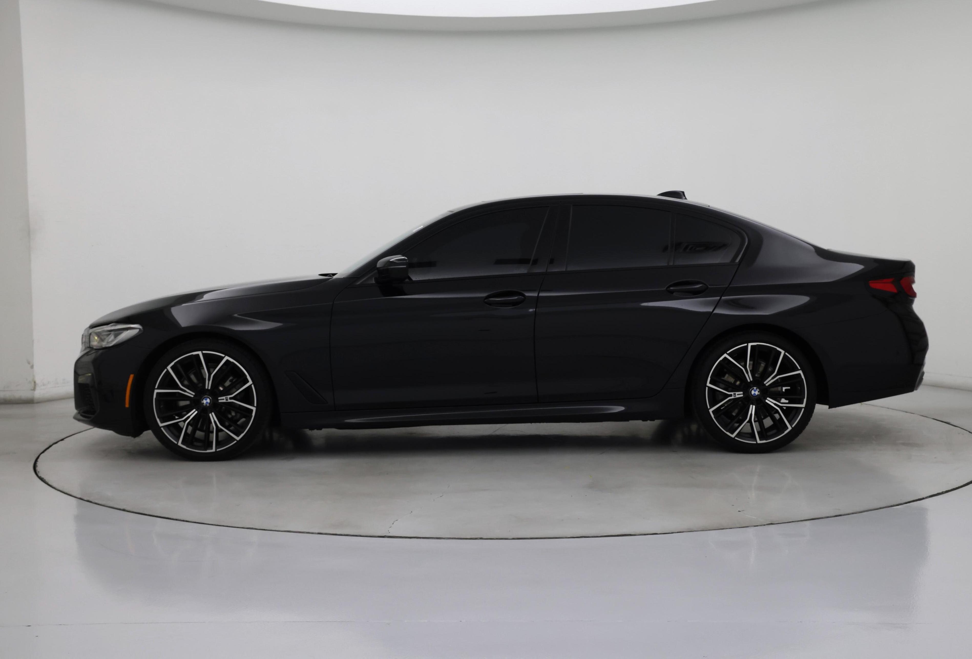 Thumbnail: 2023 BMW 5 Series - 3