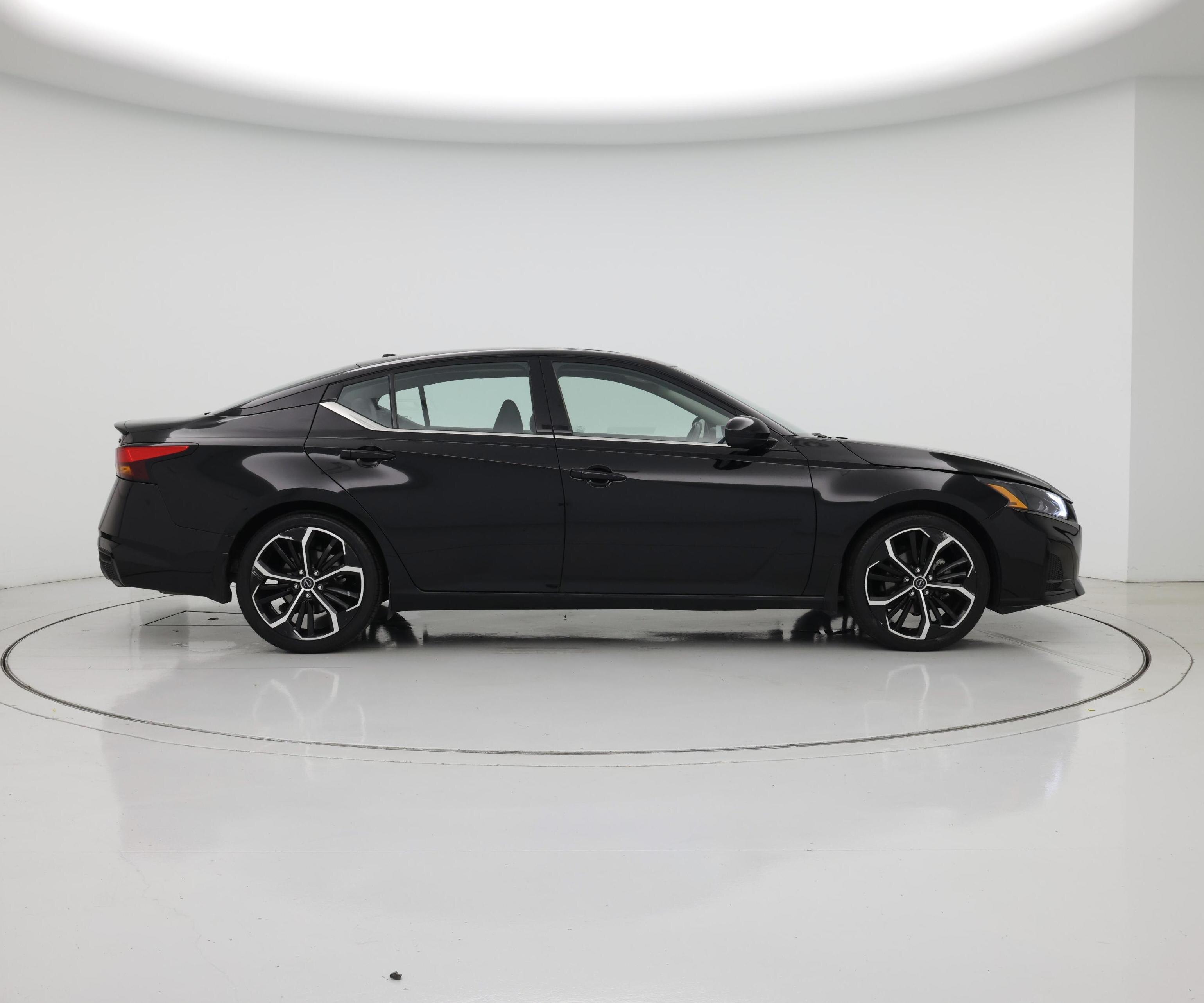 Thumbnail: 2023 Nissan Altima - 7