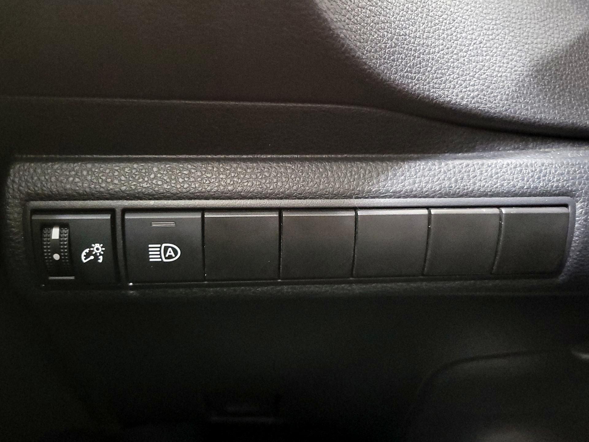 Thumbnail: 2024 Toyota Corolla - 13