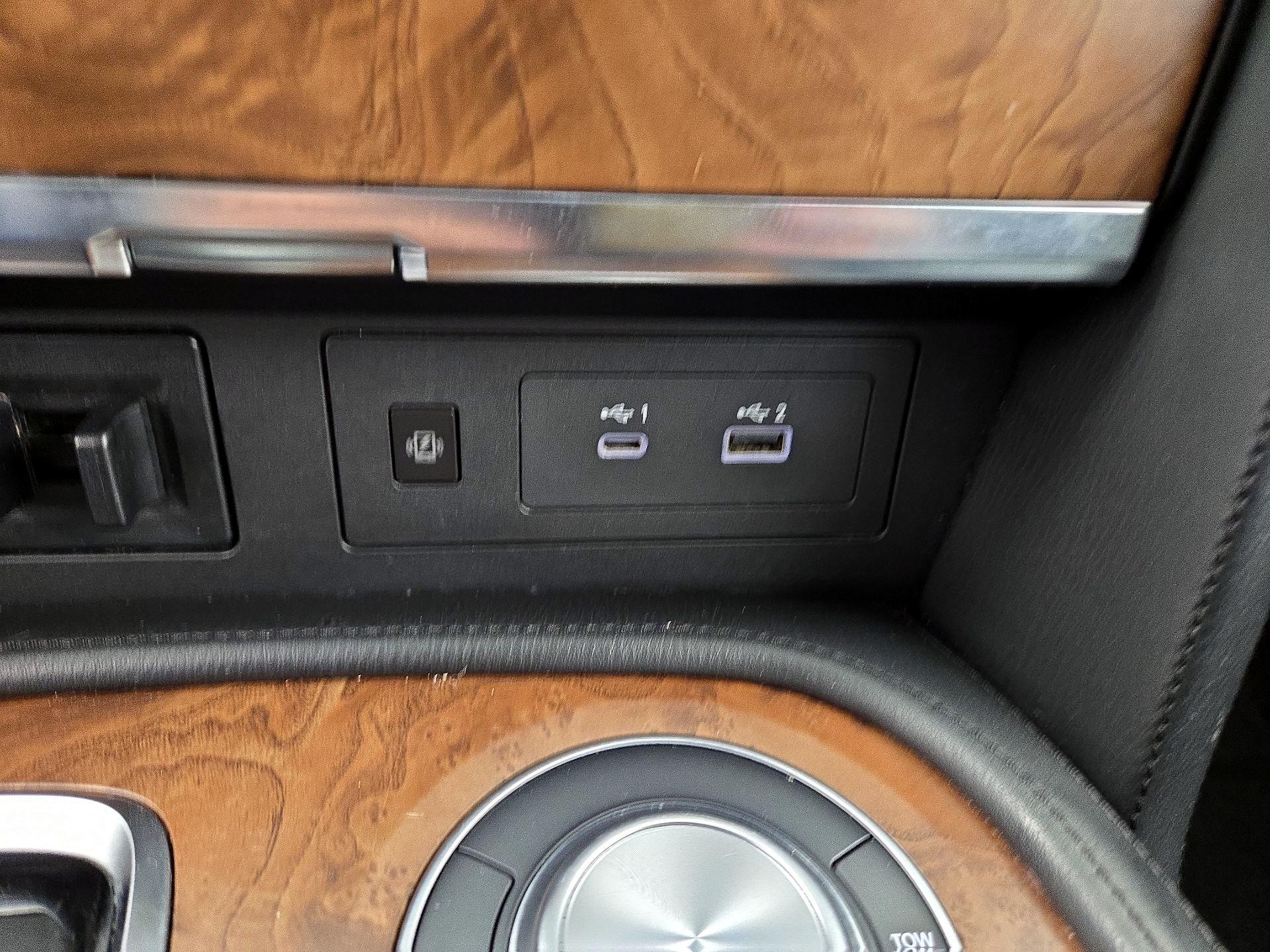 Thumbnail: 2023 Nissan Armada - 19