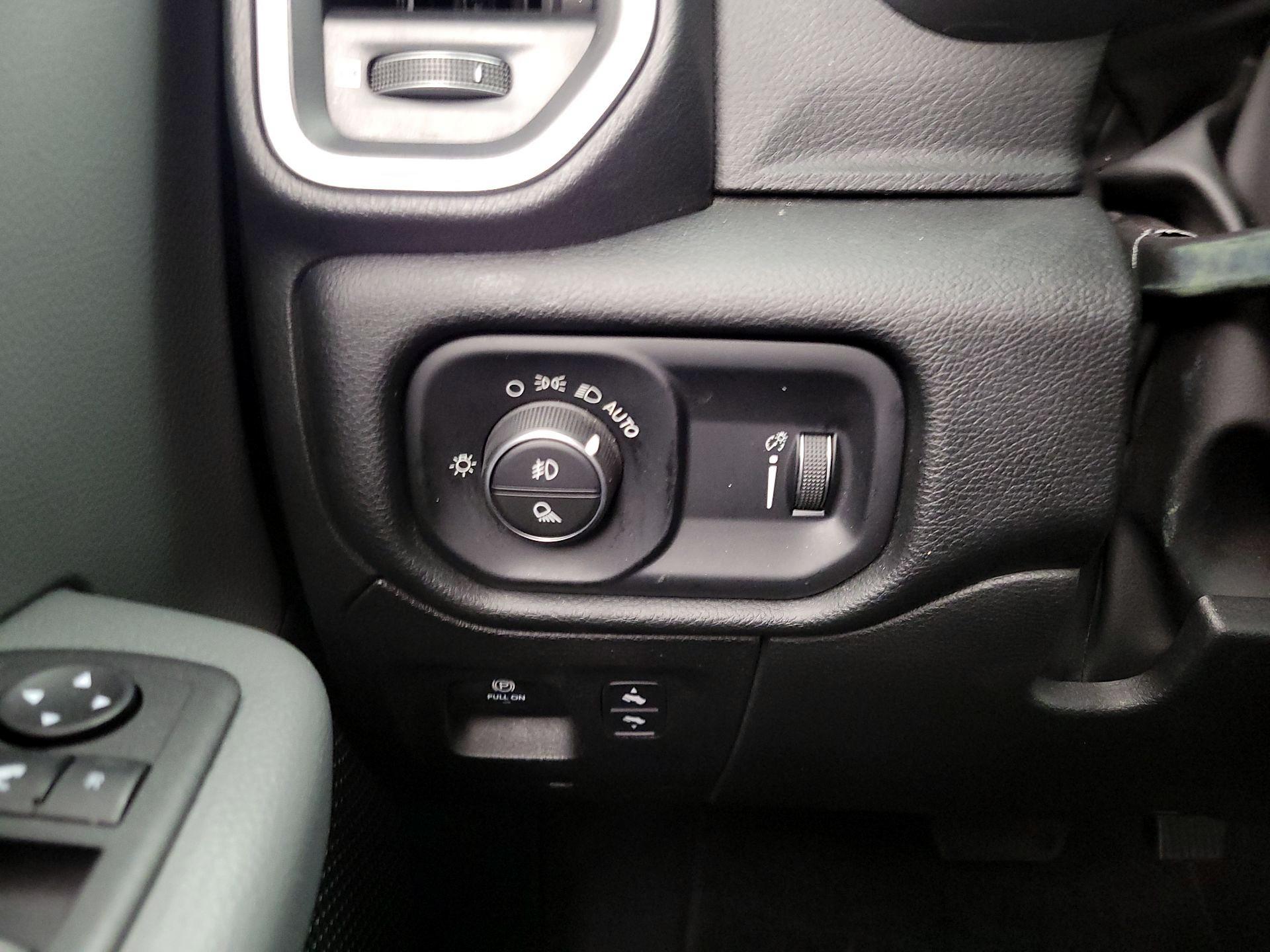 Thumbnail: 2022 RAM 1500 - 13