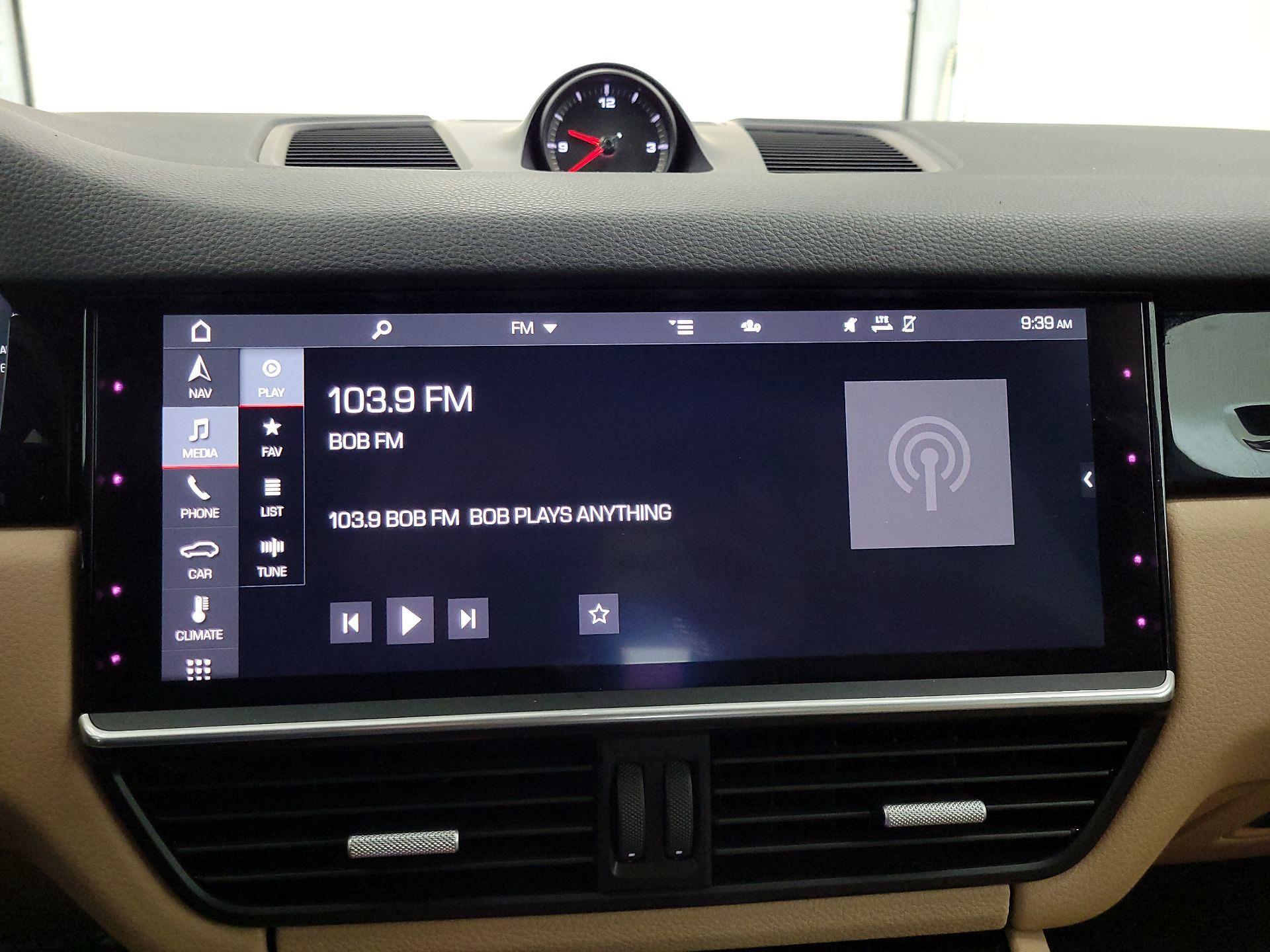 Thumbnail: 2020 Porsche Cayenne - 15