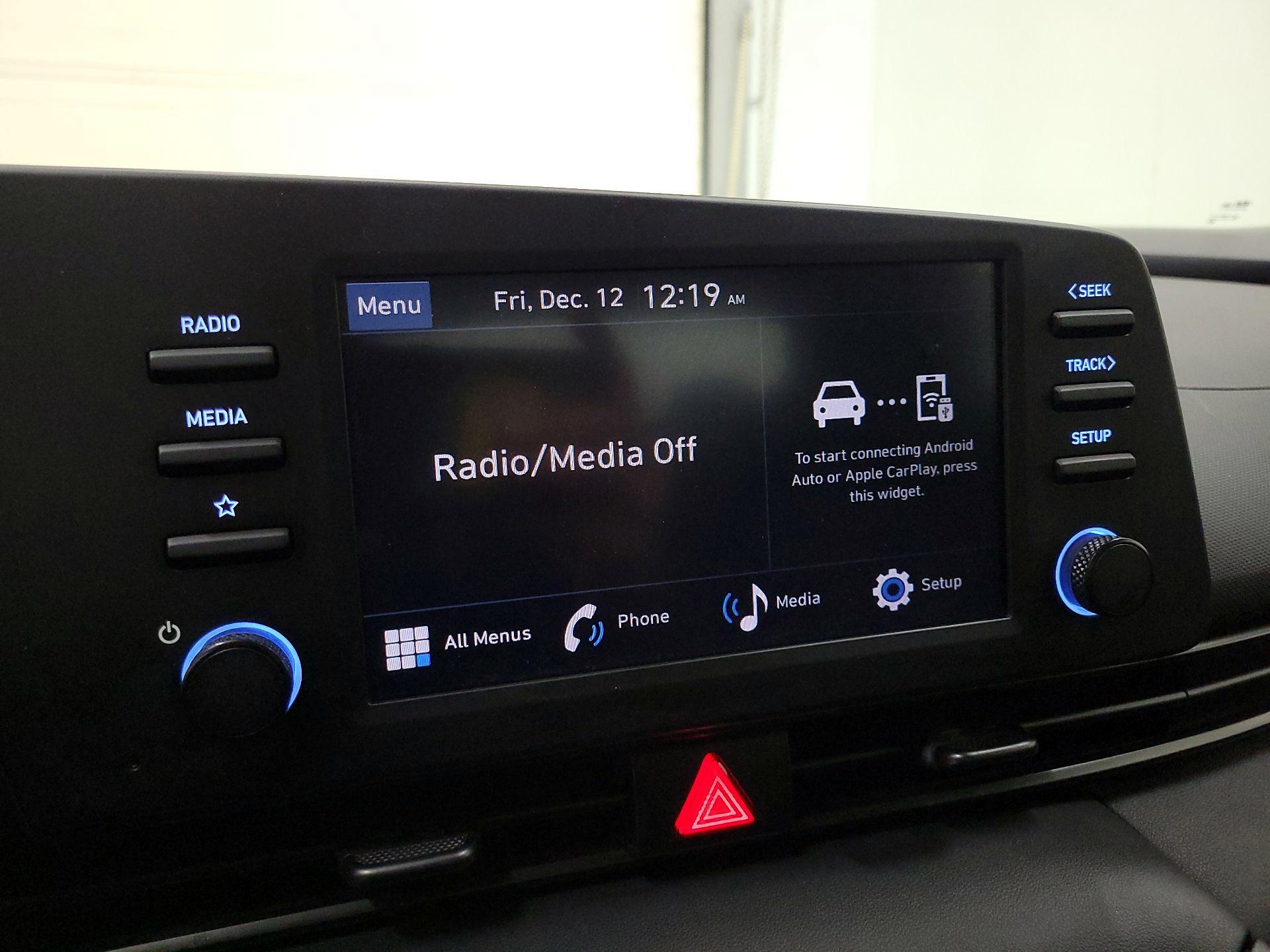 Thumbnail: 2025 Hyundai Elantra - 15